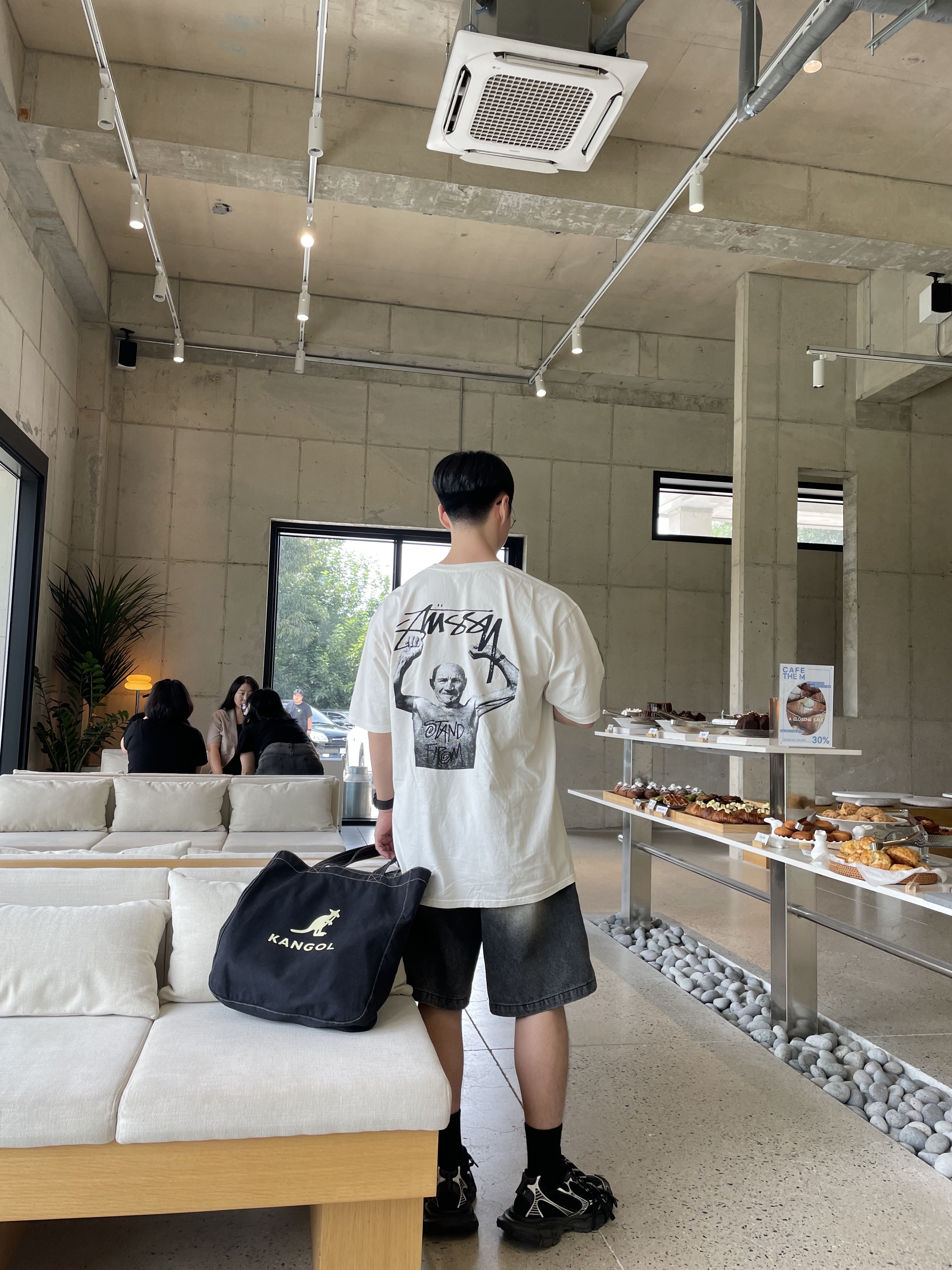 Stussy x Martine Rose Stand Firm Pigment Dyed T-Shirt Natural, Balenciaga 3XL Sneakers Black White 착용 스타일