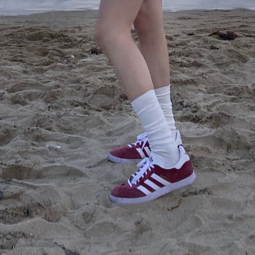 Adidas Gazelle Collegiate Burgundy 착용 스타일 - 4