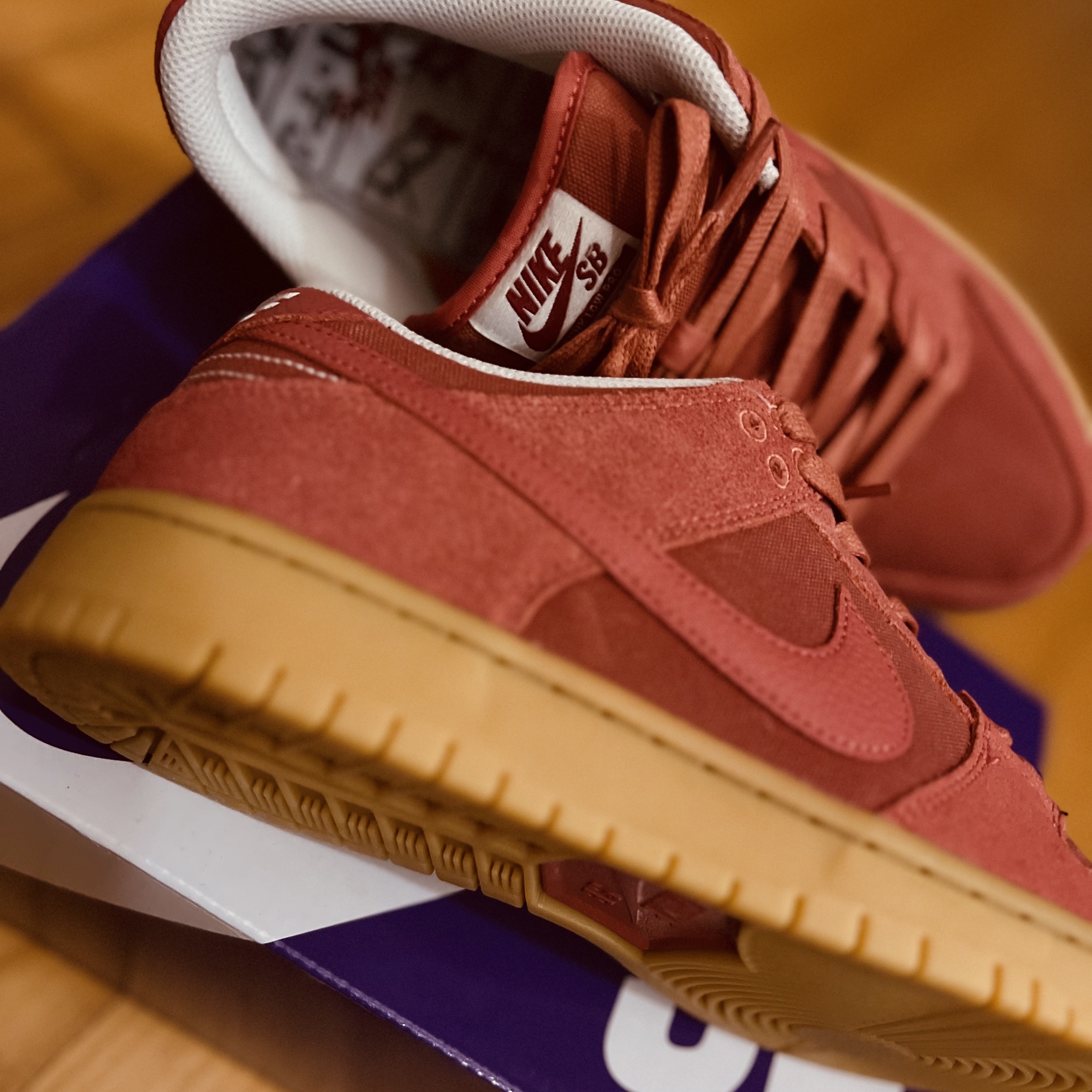Nike SB Dunk Low Adobe 착용 스타일