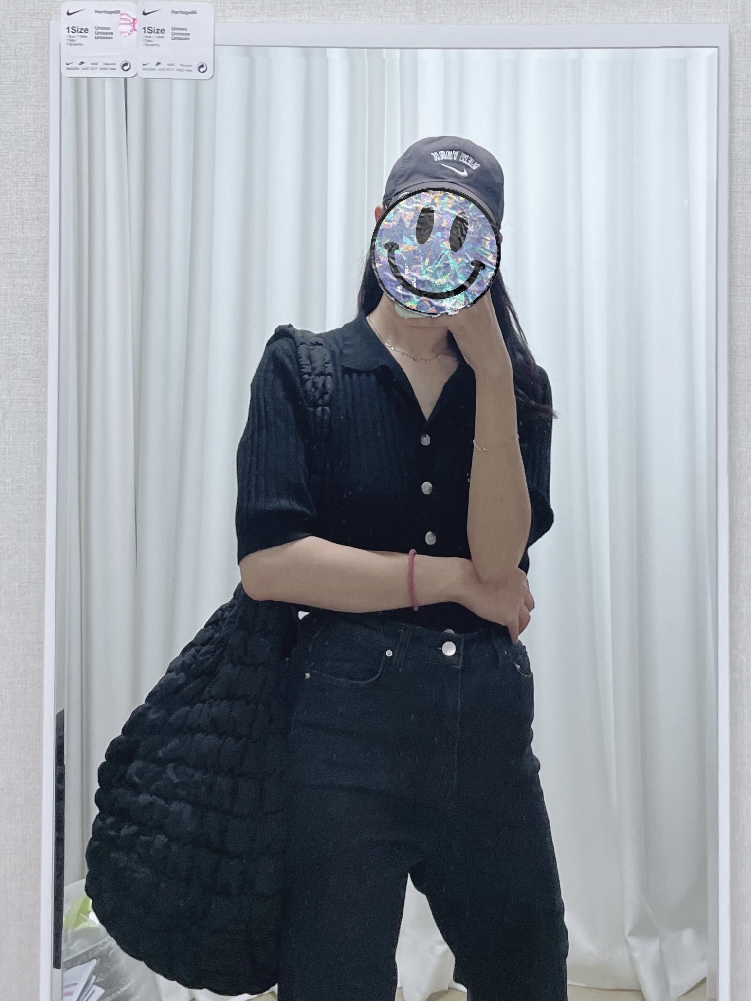 COS Quilted Oversized Shoulder Bag Black, Nike Heritage 86 Wordmark Swoosh MLB New York Yankees Adjustable Hat Navy 착용 스타일 - 1