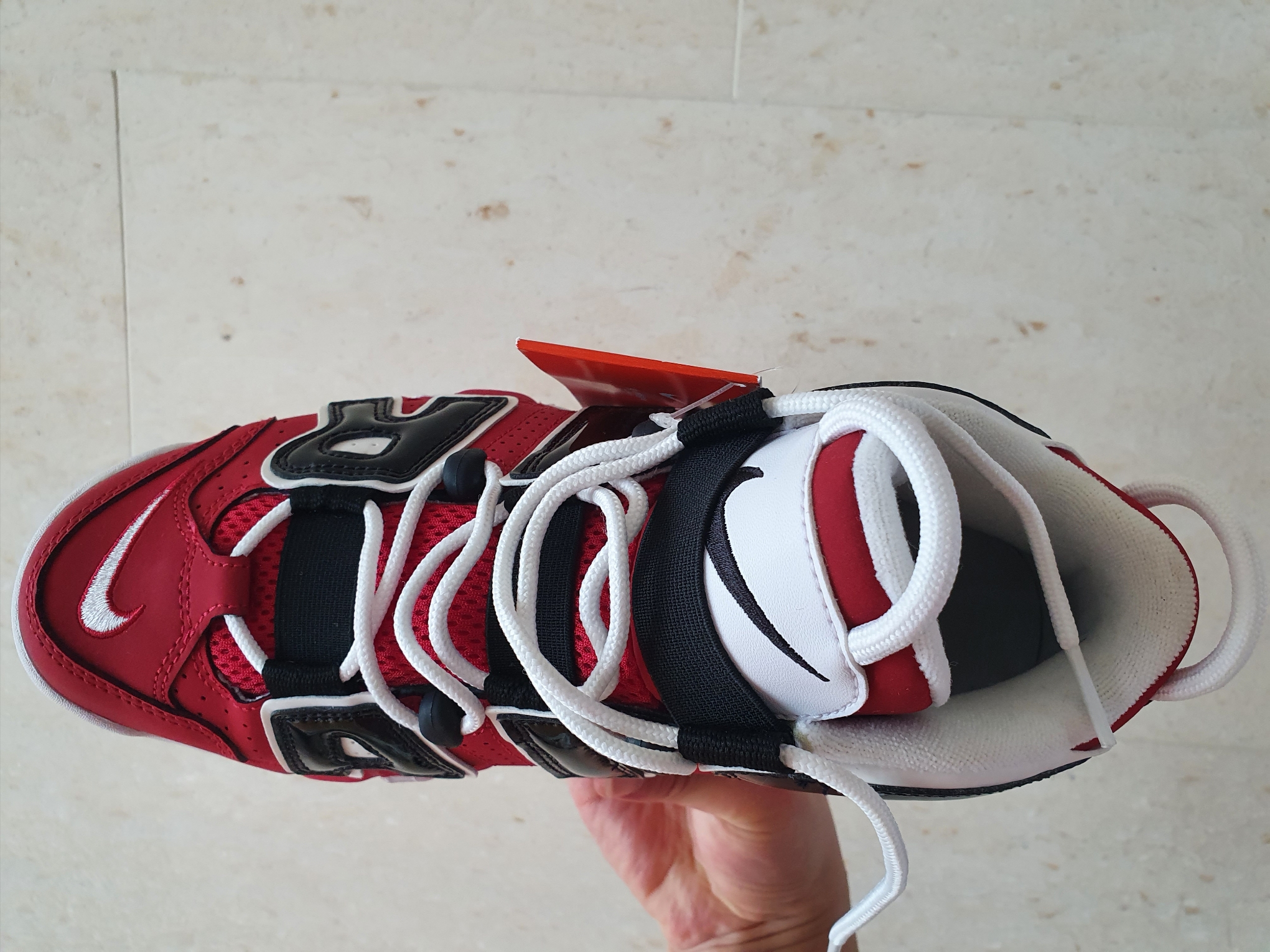 Nike Air More Uptempo 96 Bulls 2017 착용 스타일 - 3