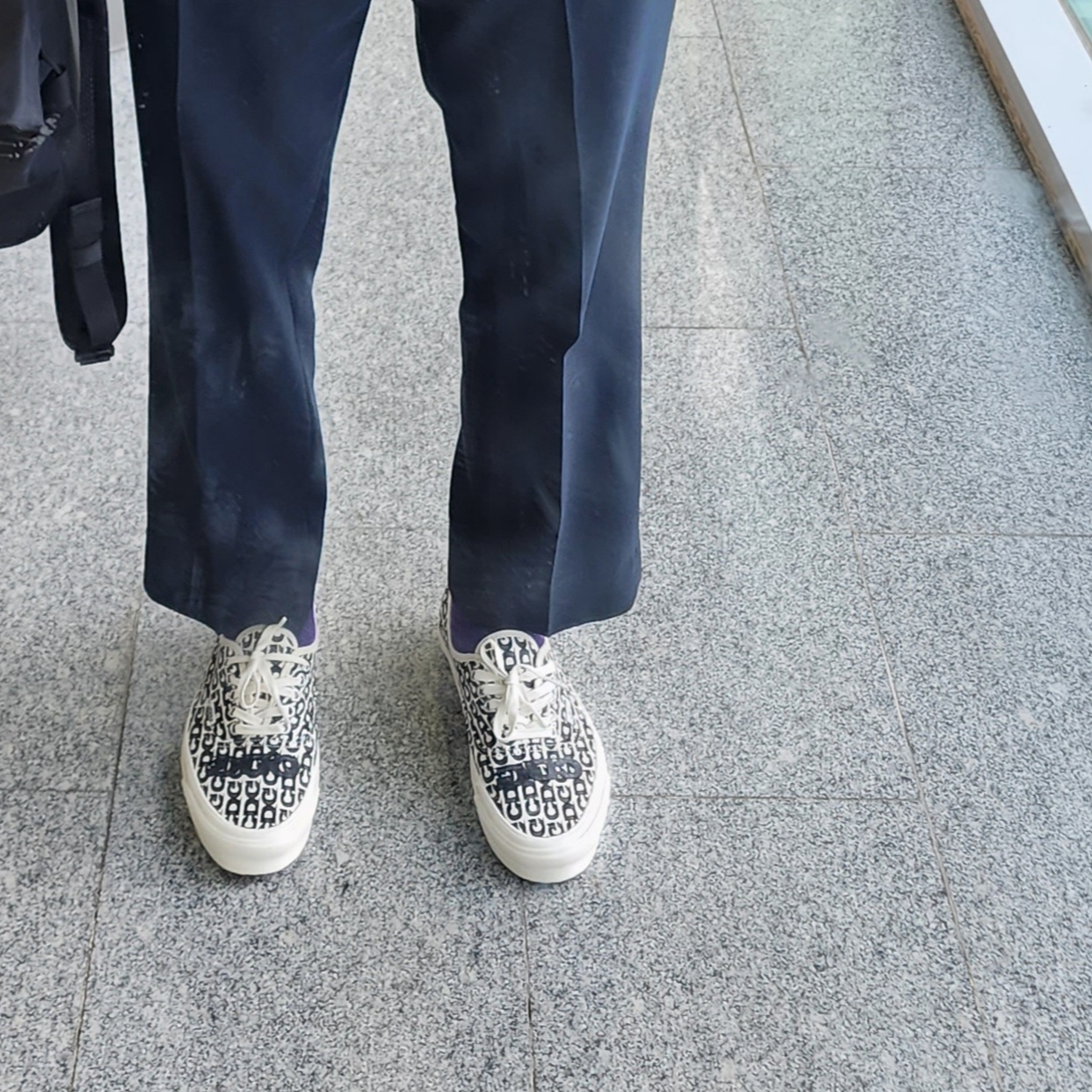 Vans Vault x CDG OG Authentic LX White Black 착용 스타일