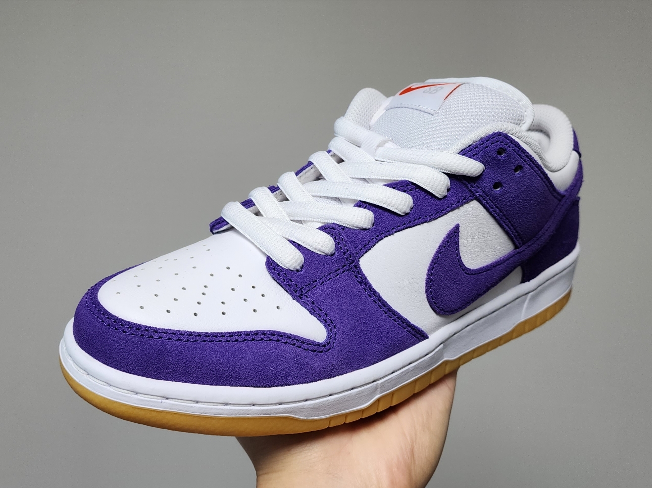 Nike Dunk Low Pro SB Court Purple 착용 스타일
