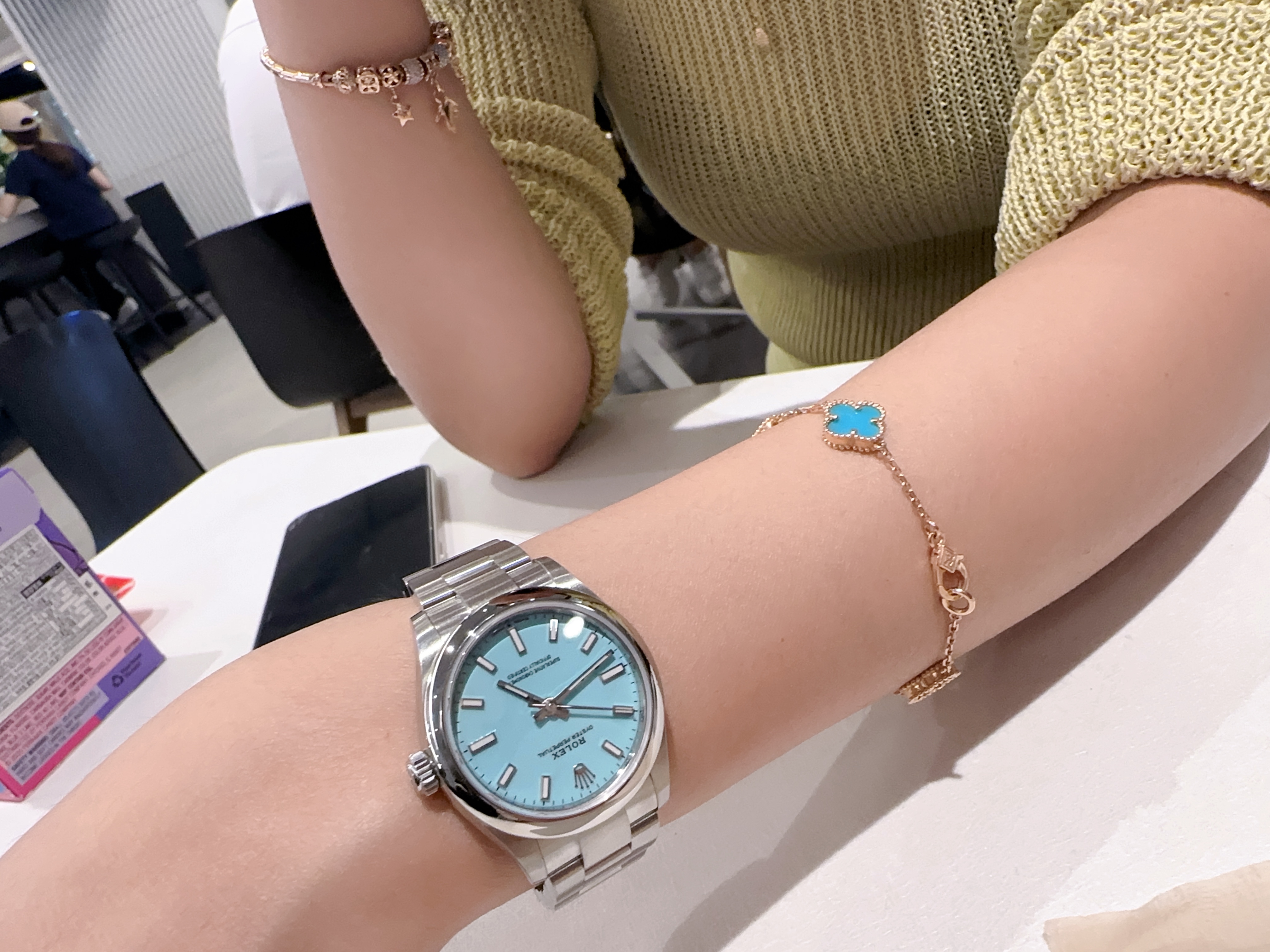 Rolex Oyster Perpetual 31mm 277200 Turquoise Blue Oyster 착용 스타일 - 2