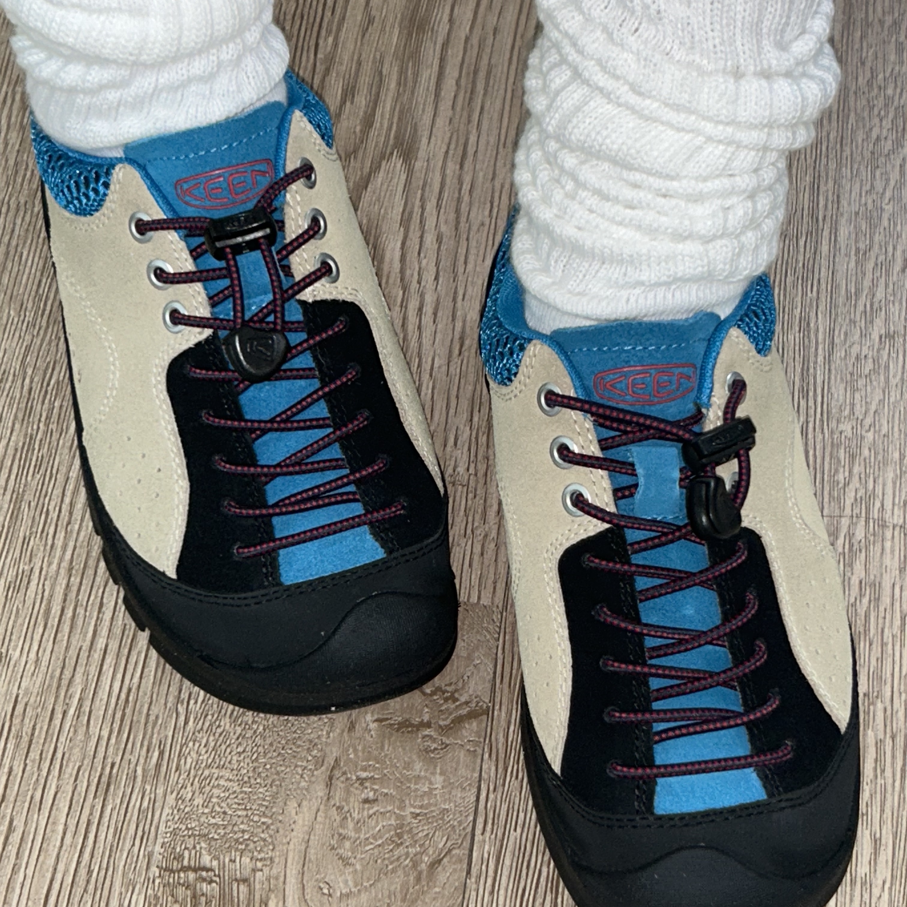 (W) Keen Jasper Rocks SP Sneakers Beige 착용 스타일