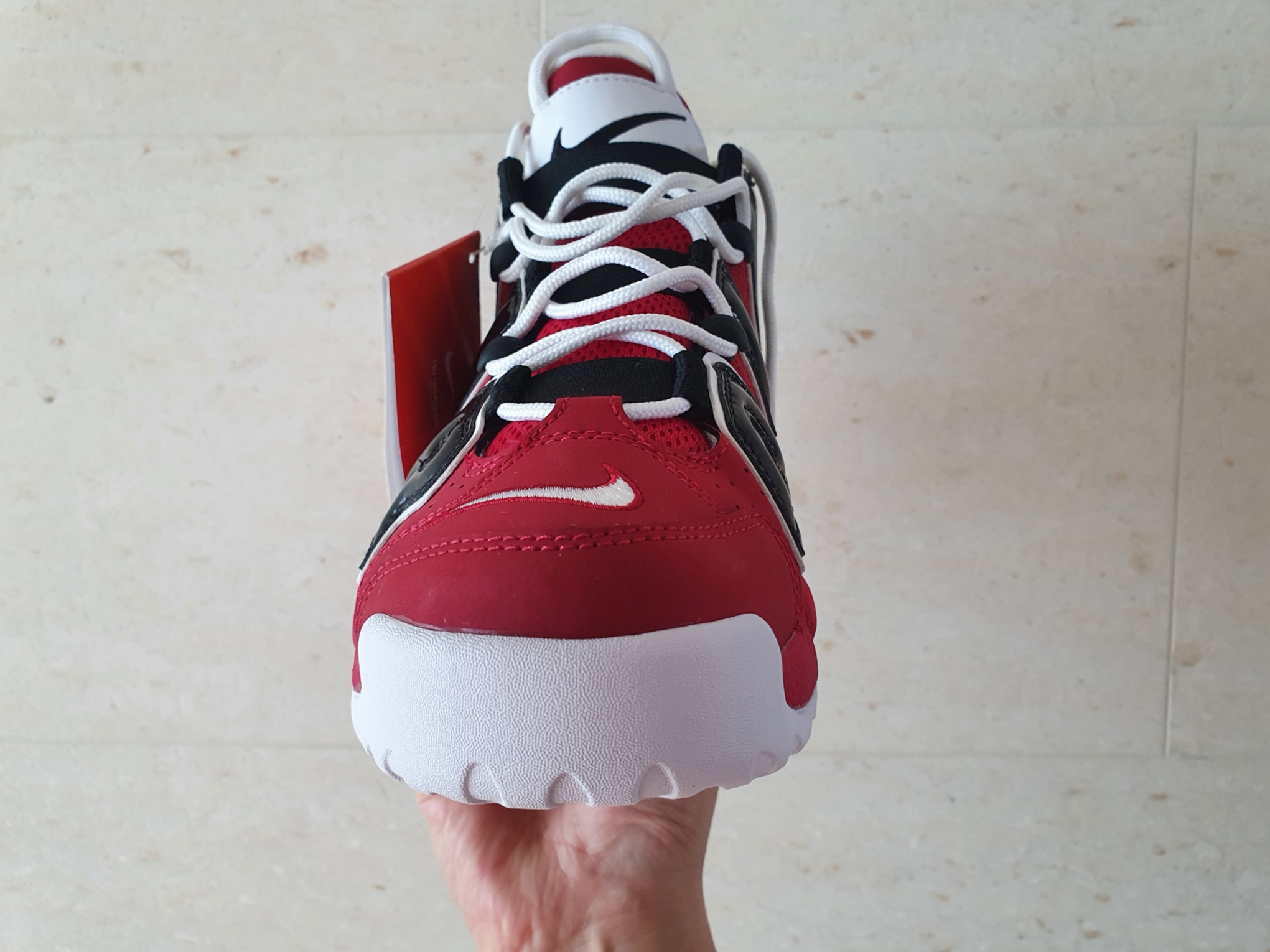 Nike Air More Uptempo 96 Bulls 2017 착용 스타일 - 2