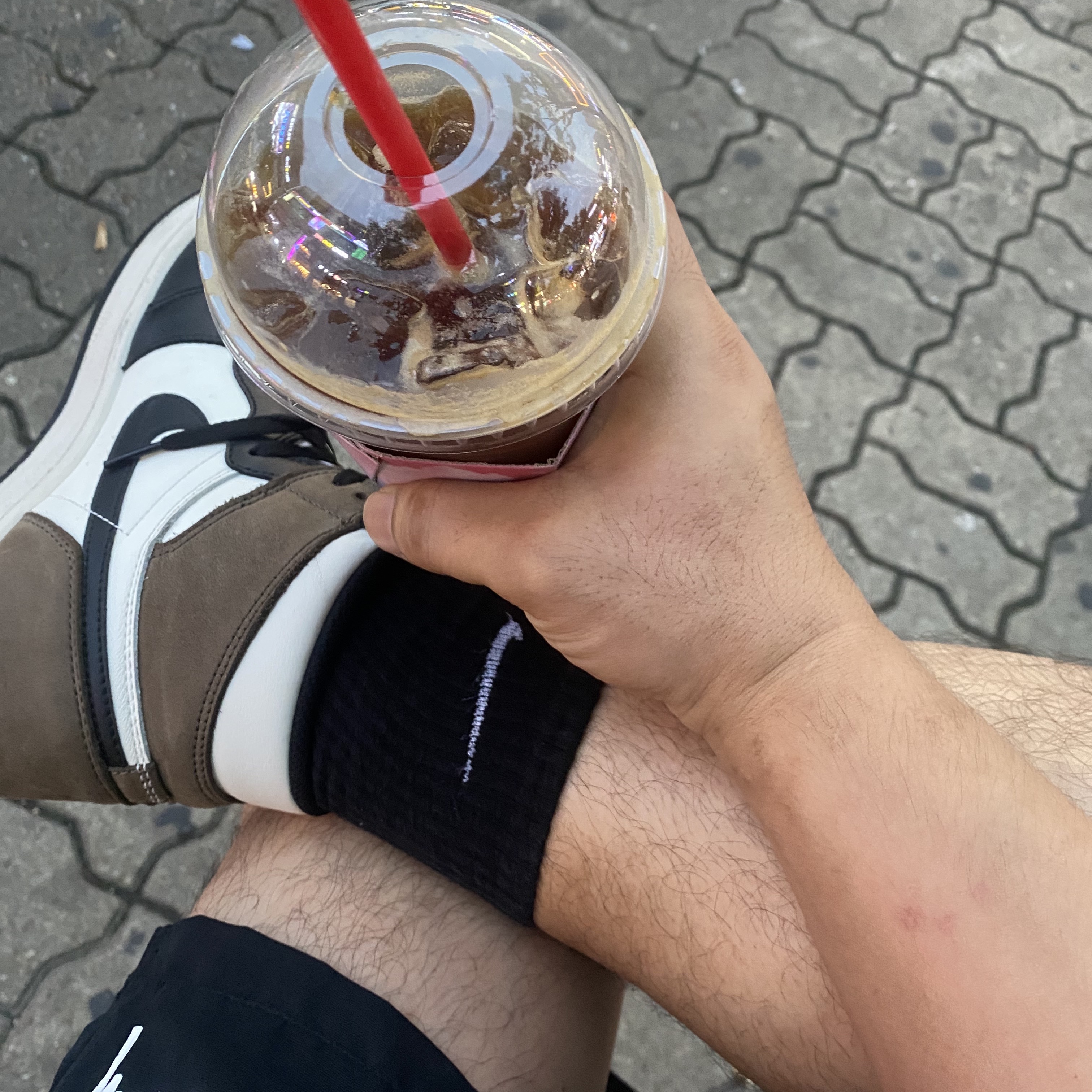 Jordan 1 Retro High OG Black Mocha 착용 스타일