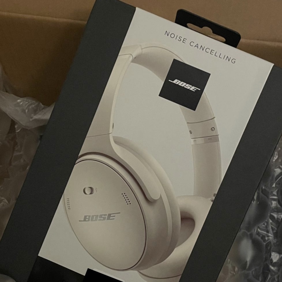 BOSE QC45 White Smoke (Korean Ver.) 착용 스타일