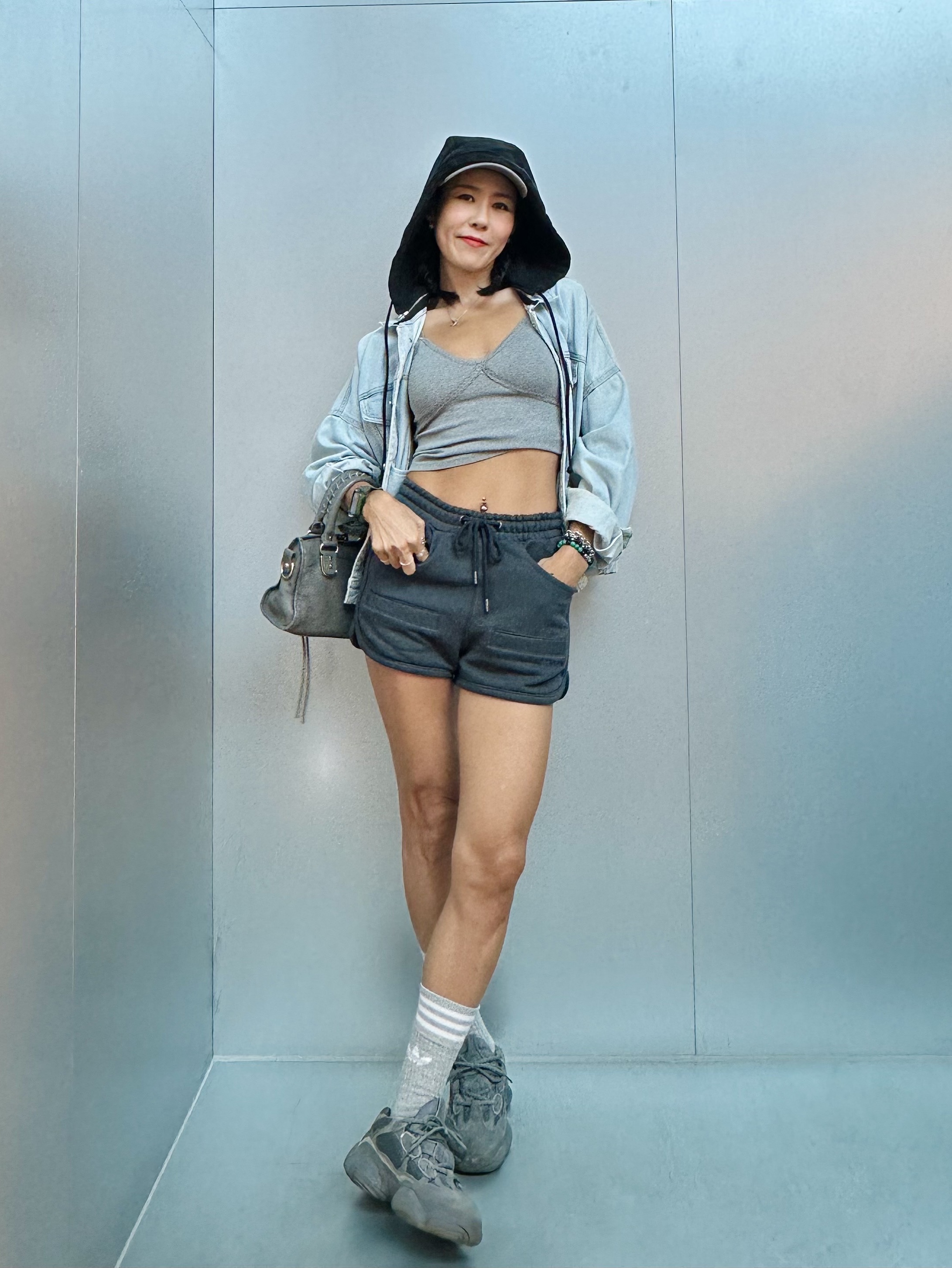 Adidas Yeezy 500 Granite, Supreme Washed Chino Twill Camp Cap Grey - 22SS 착용 스타일 - 1
