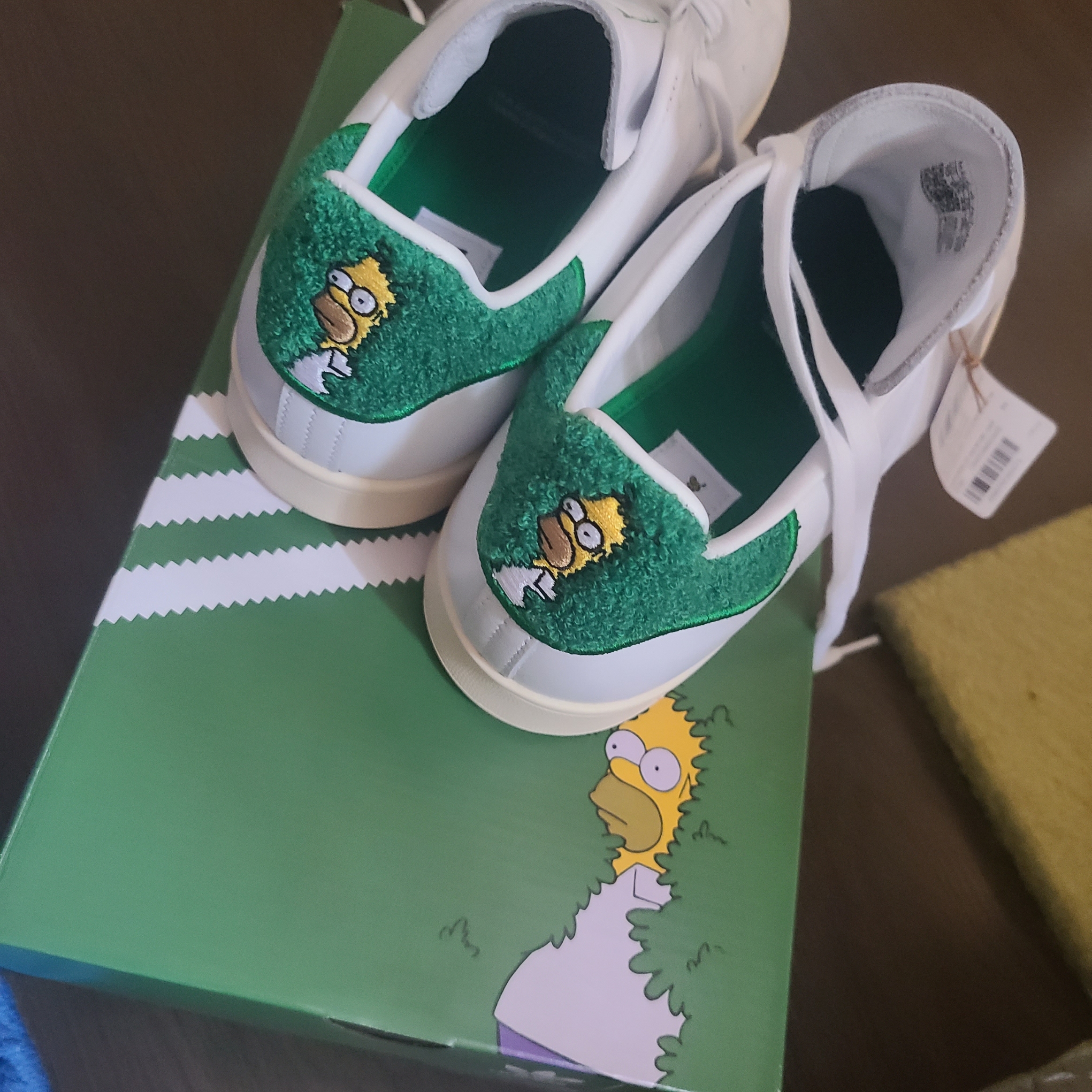 Adidas x The Simpsons Stan Smith Homer Simpson 착용 스타일