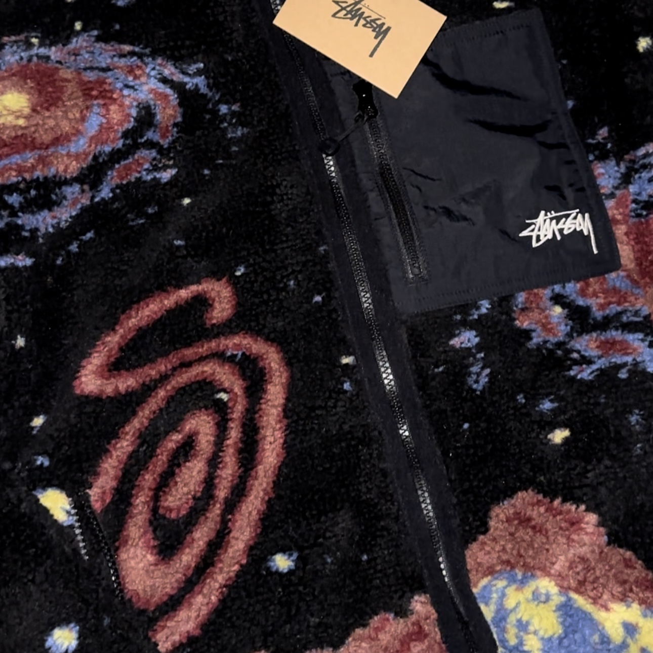 Stussy Cosmos Reversible Jacket Multi 착용 스타일