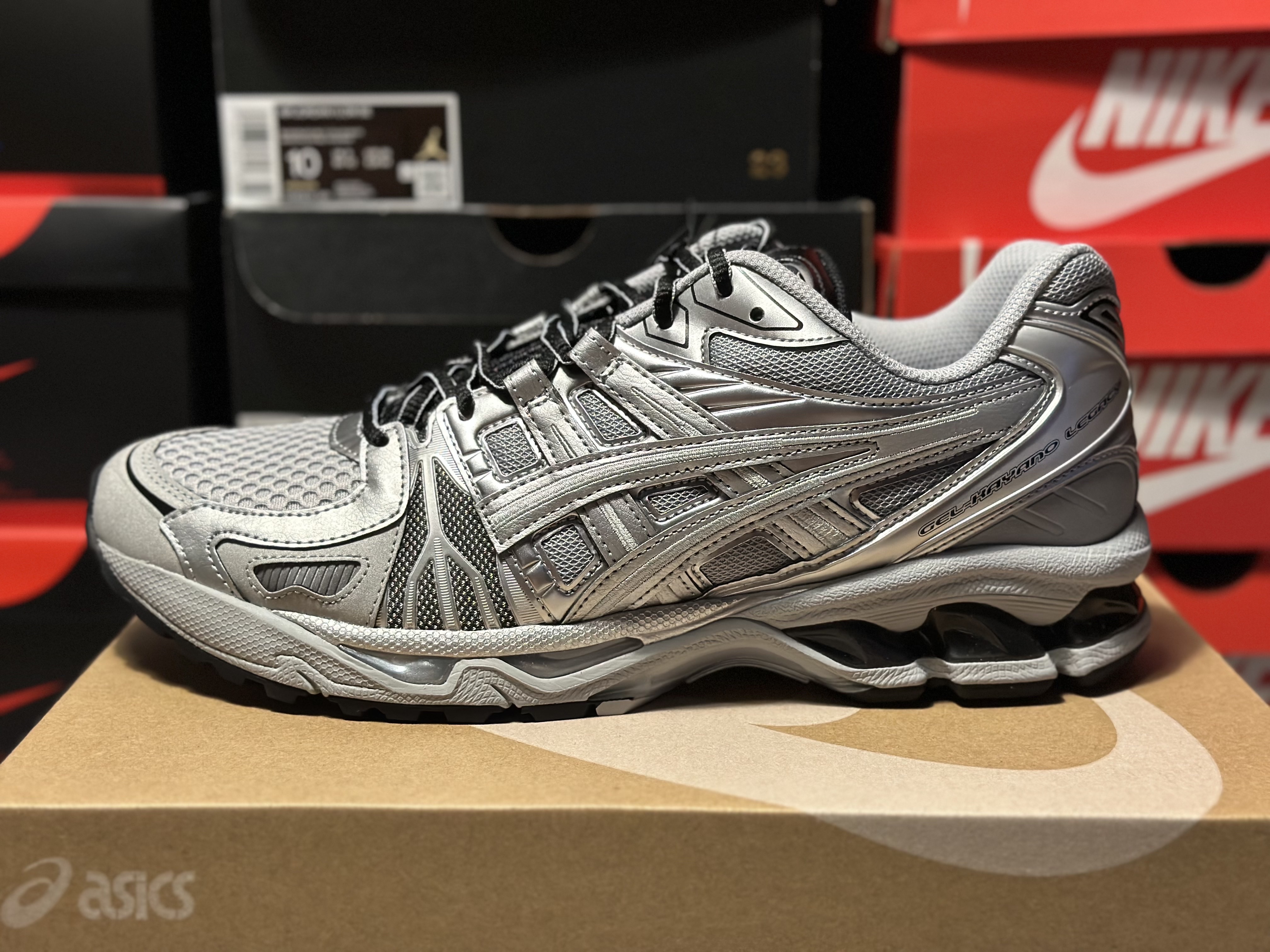 Asics Gel-Kayano Legacy Pure Silver 착용 스타일 - 3