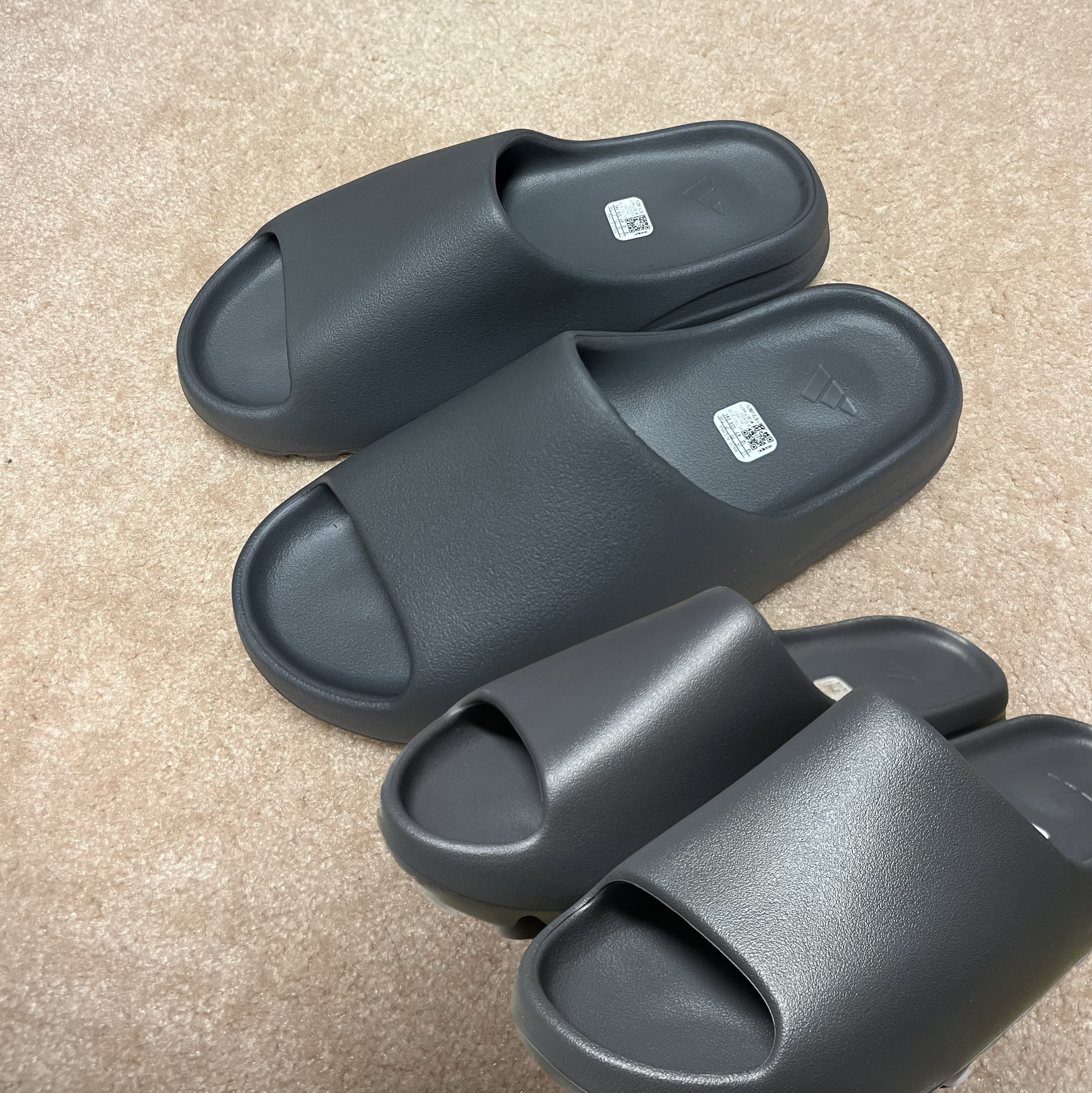 Adidas Yeezy Slide Slate Grey, Adidas Yeezy Slide Granite 착용 스타일