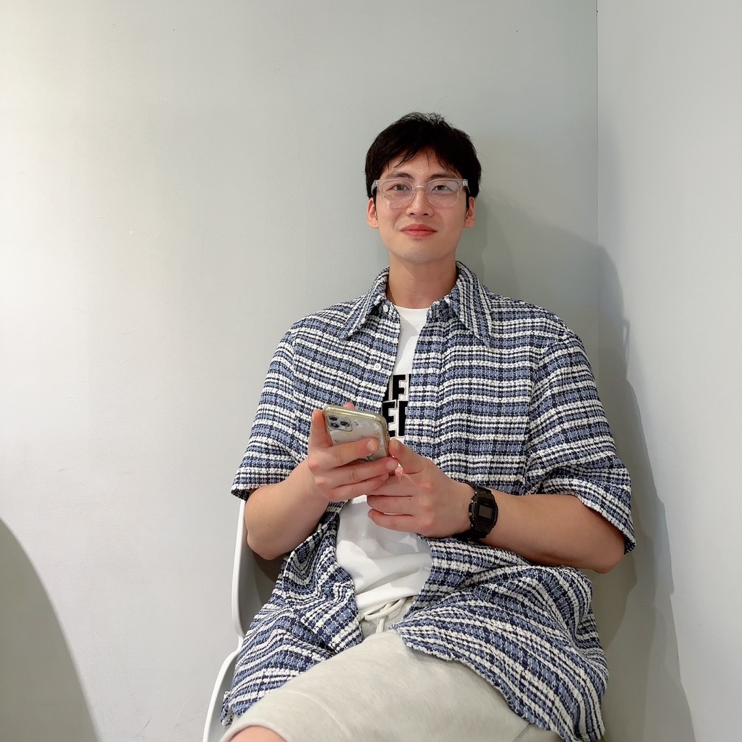 Gentle Monster x Maison Margiela MM010 Clear Black Gradient, Ader Error Og; Tab @HT Off White 착용 스타일 - 1