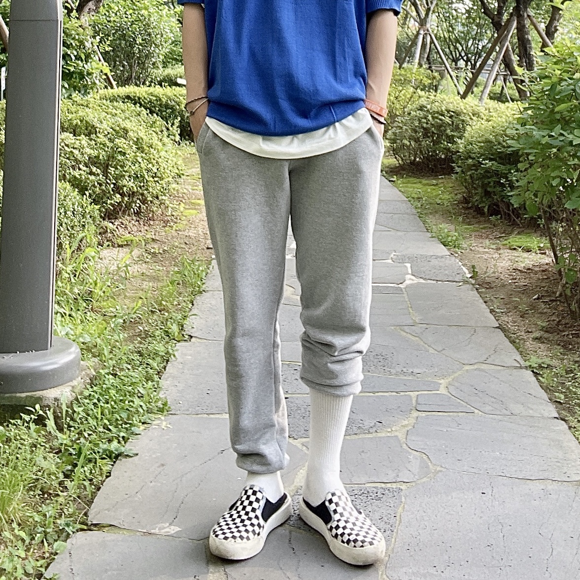 Vans Checkerboard Comfycush One Black 착용 스타일 - 2