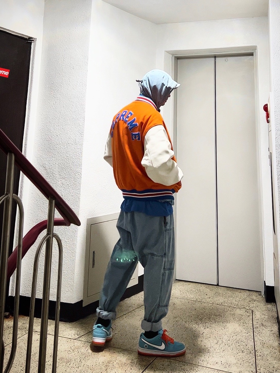 Supreme Washed Chino Twill Camp Cap Denim - 21FW, Supreme x Nike ACG Denim Pullover Washed Blue - 22FW 착용 스타일 - 1