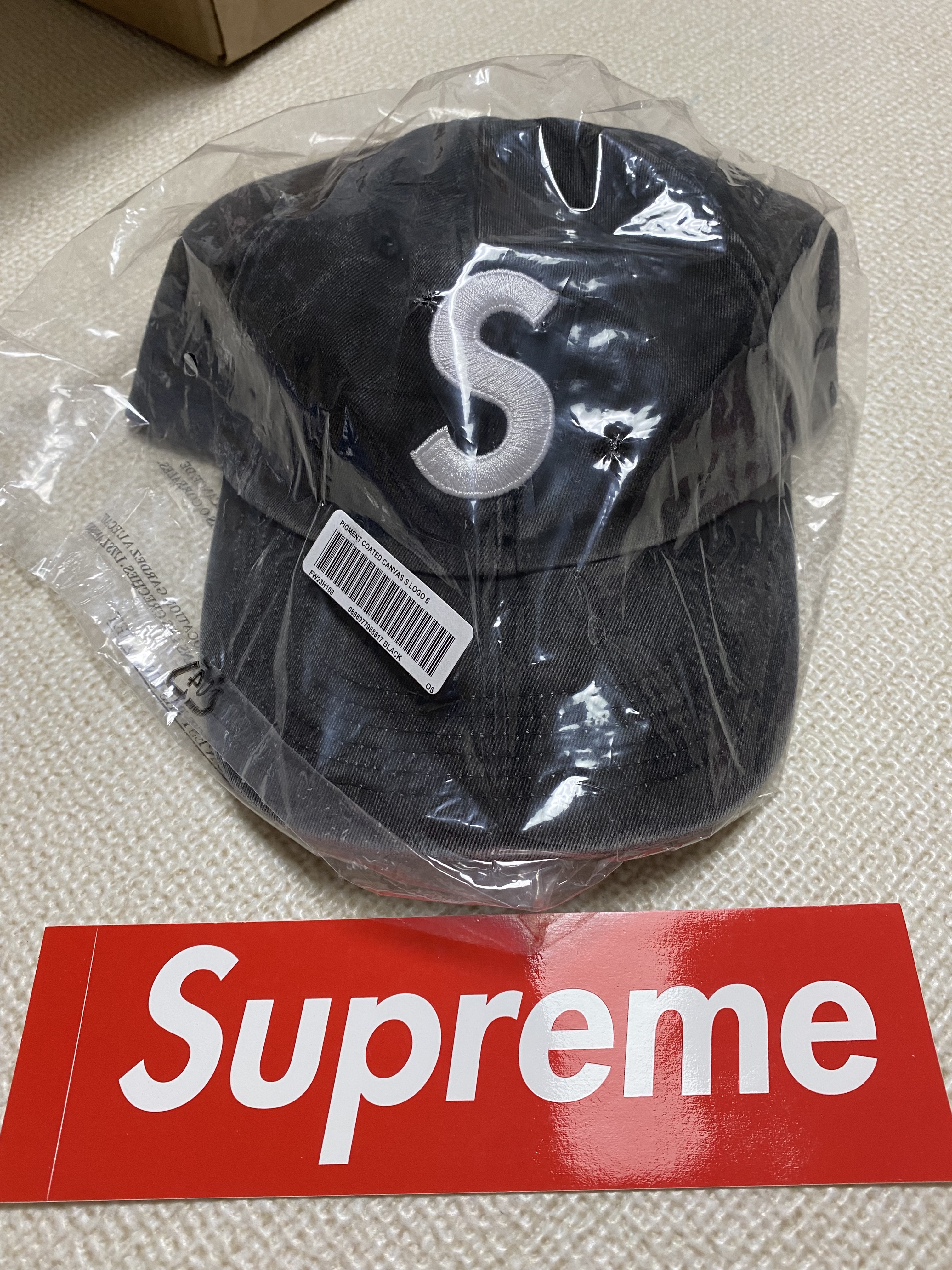 Supreme Pigment Print S Logo 6-Panel Black - 23FW 착용 스타일