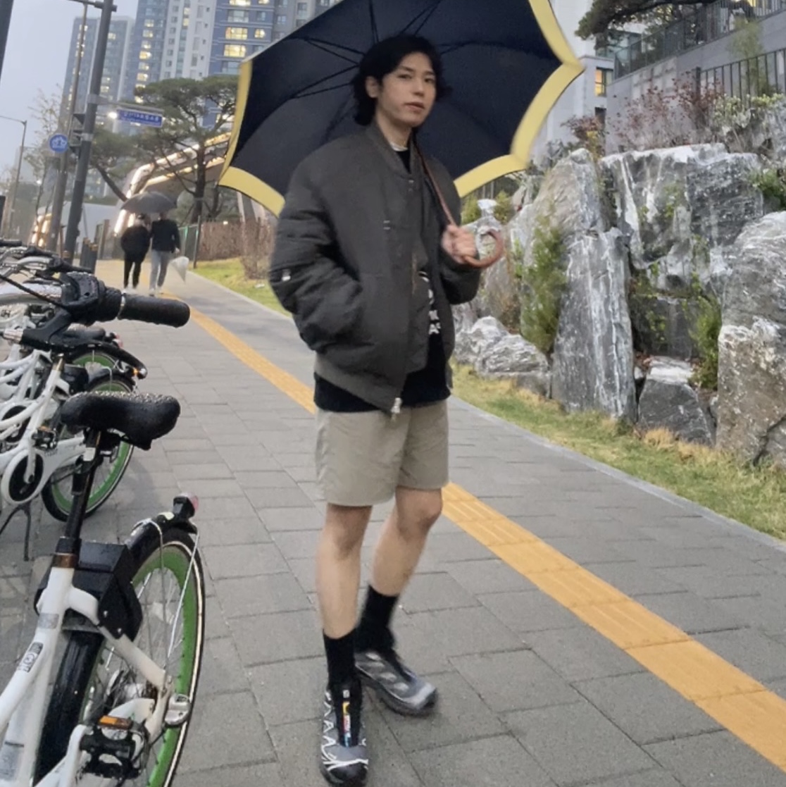 Salomon XT-6 Gore-Tex Black Ebony, Undermycar Ababell Multi Flap Oversized Bomber Balsam Green - 22SS 착용 스타일 - 5