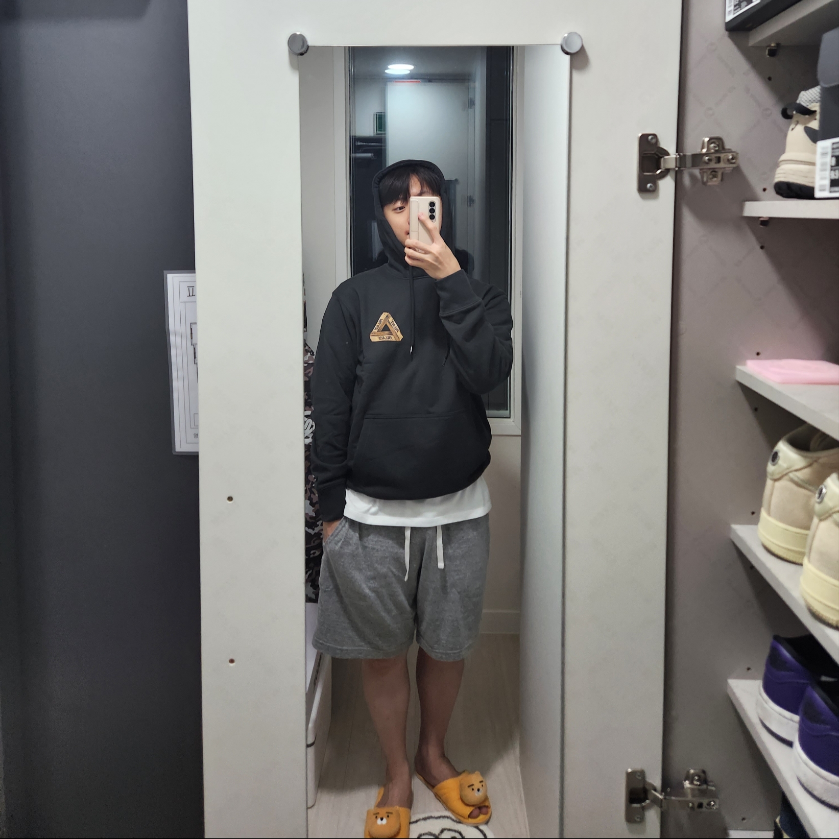 Palace Reaper Hood Black - 23FW 착용 스타일 - 3
