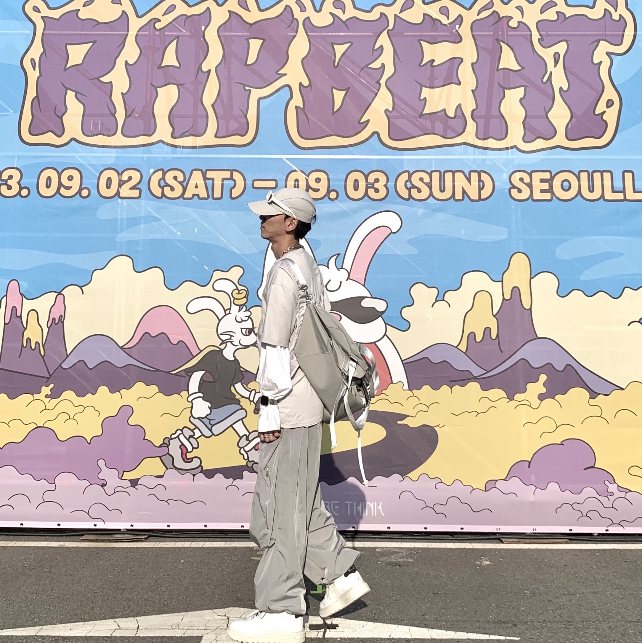 Gentle Monster x Maison Margiela MM004 White Black, Sansan Gear Wing Cap Grey - 23SS 착용 스타일 - 5