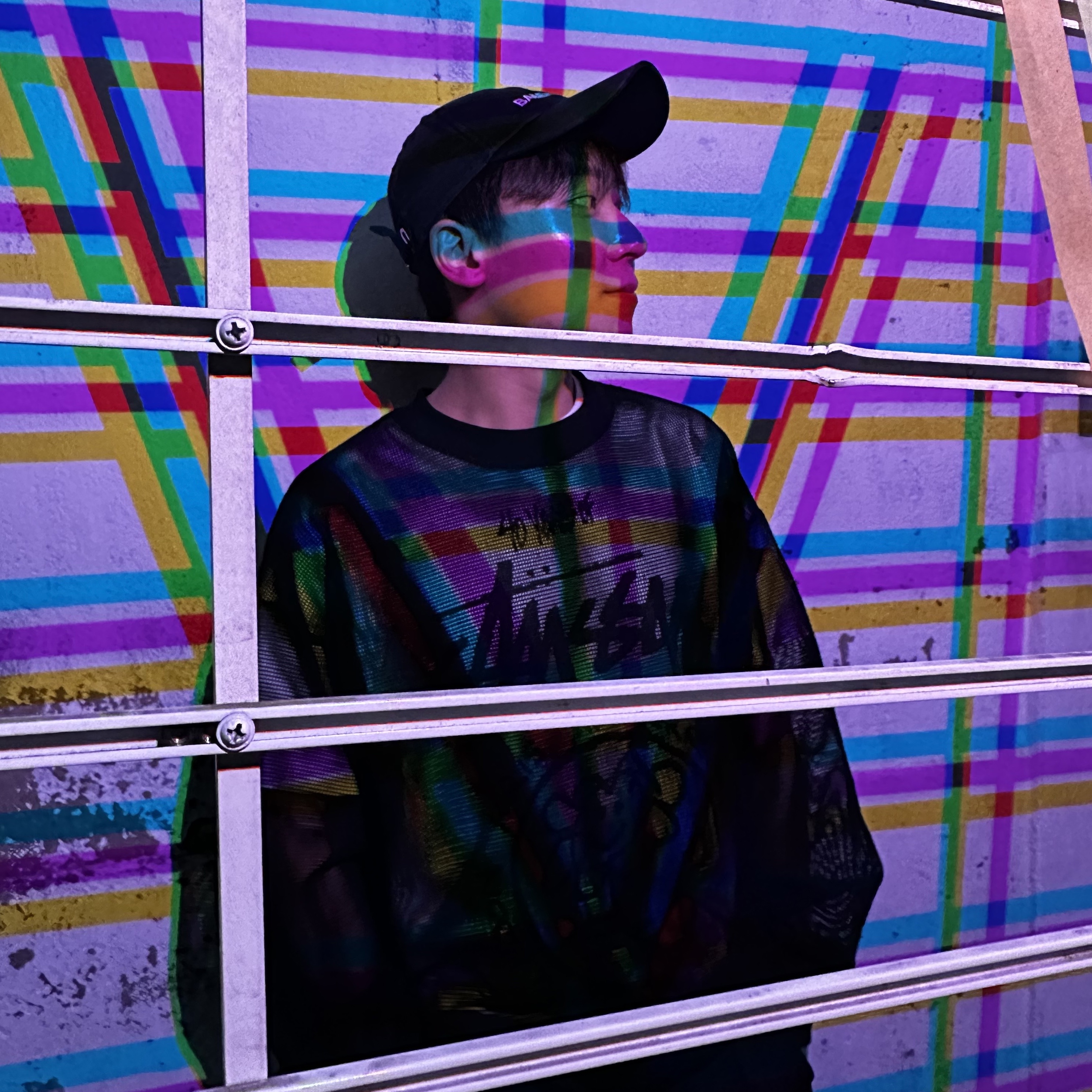Balenciaga Logo Cap Black, Stussy x Marc Jacobs 40 WT T-Shirt 착용 스타일 - 1