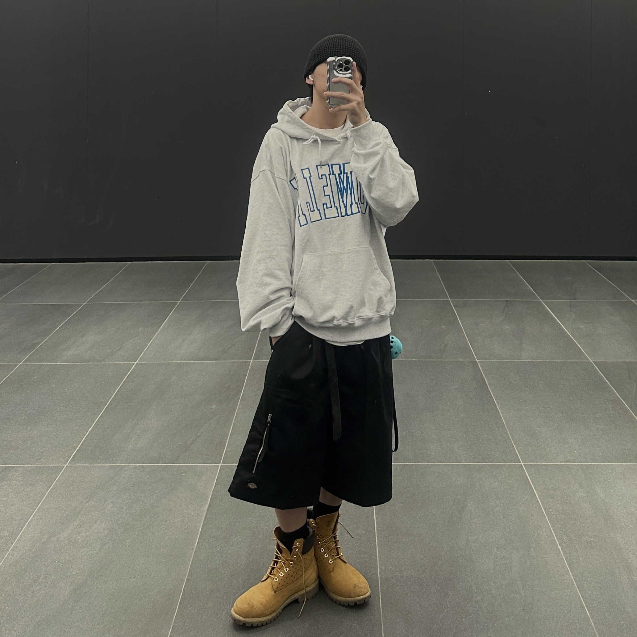 Timberland x Comme des Garcons Shirt x Supreme 6 Inch Boot Wheat - Medium, Human Made Military Card Case Black 착용 스타일 - 2