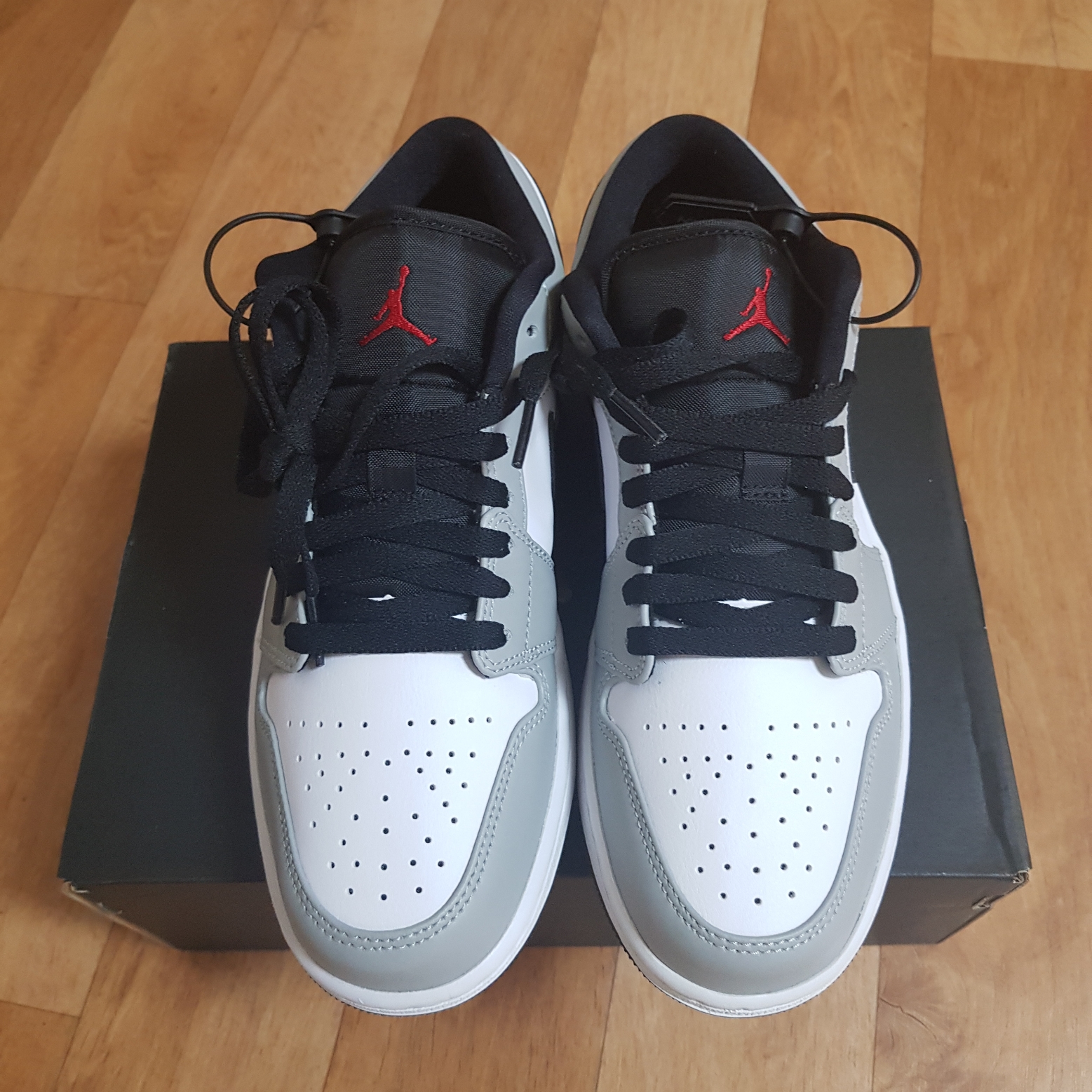 Jordan 1 Low Light Smoke Grey 착용 스타일 - 1