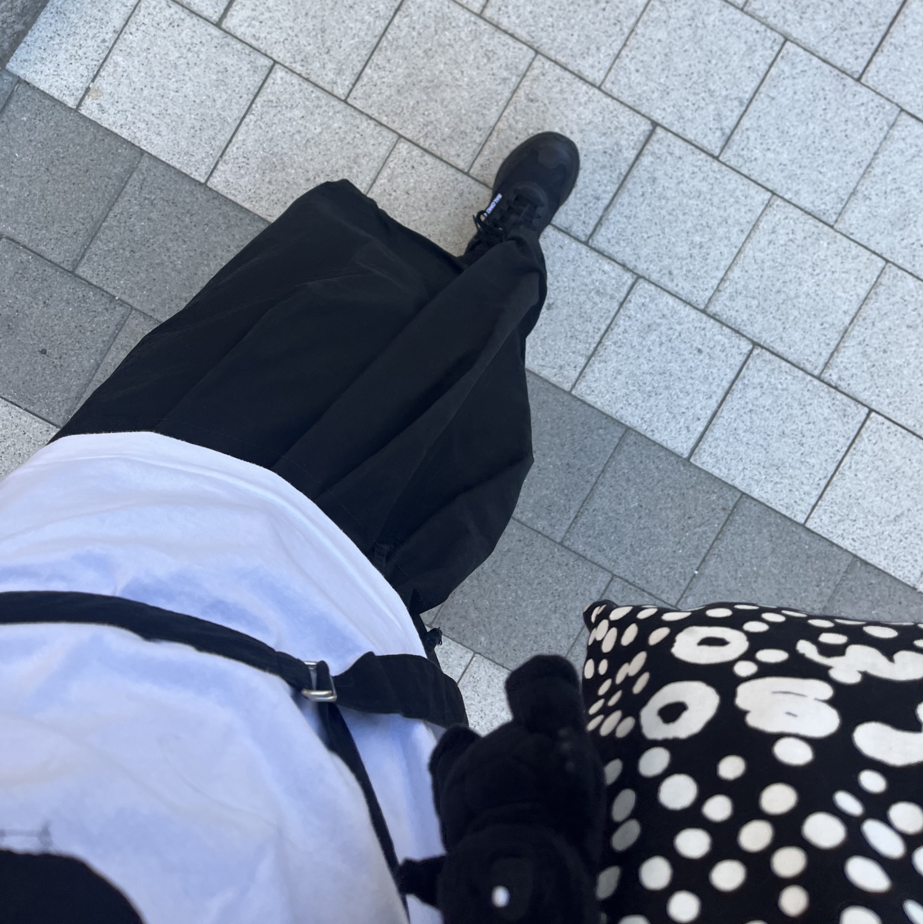 Salomon x Comme des Garcons SR90 Black 착용 스타일