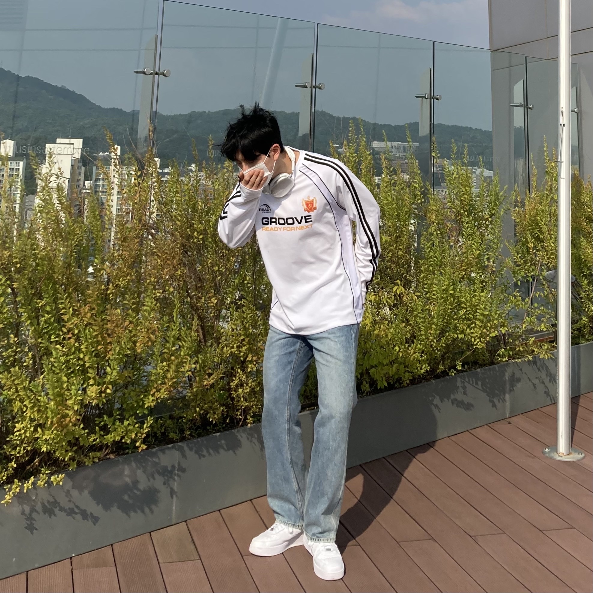 Apple AirPods Max Lightning Silver (Korean Ver.), Nike Air Force 1 '07 Low White 착용 스타일 - 3