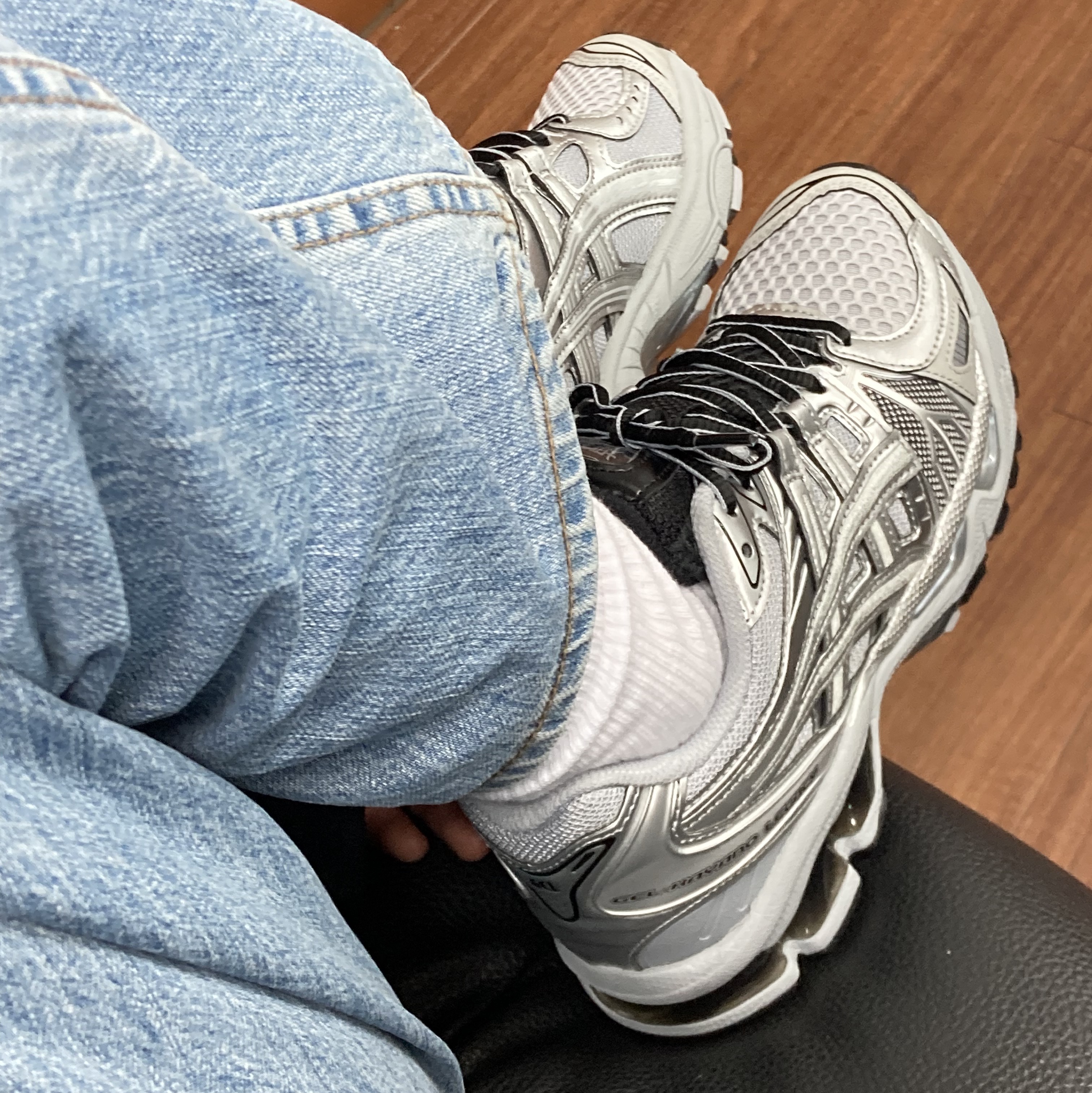 Asics Gel-Kayano Legacy Pure Silver 착용 스타일