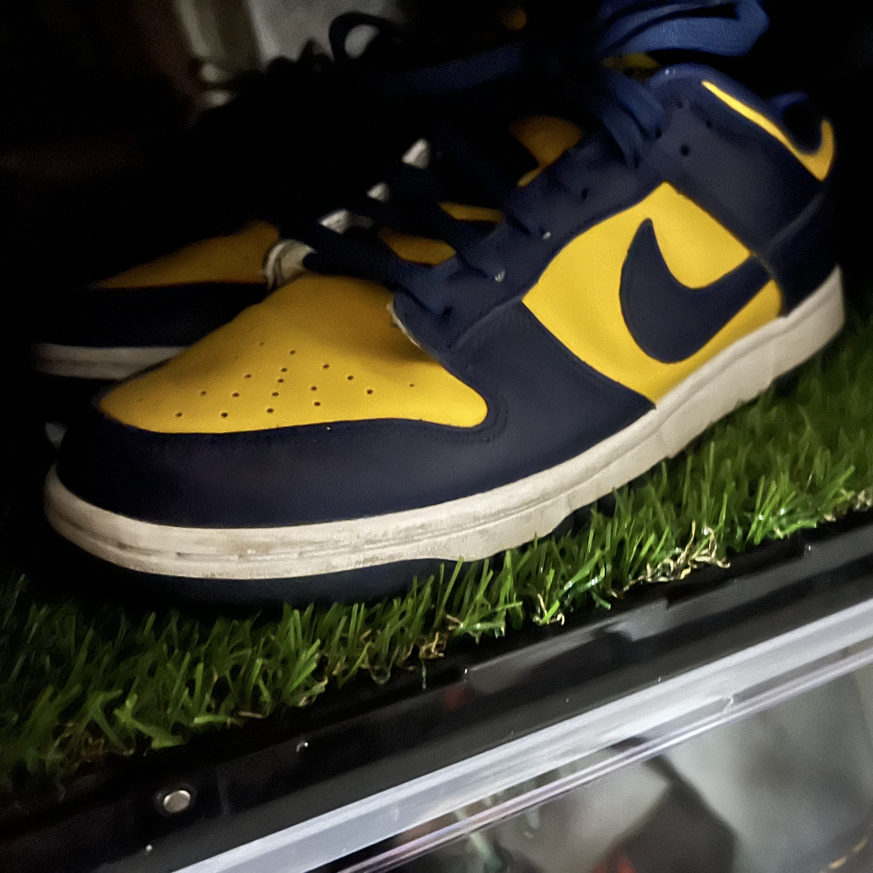 Nike Dunk Low Retro Varsity Maize 착용 스타일