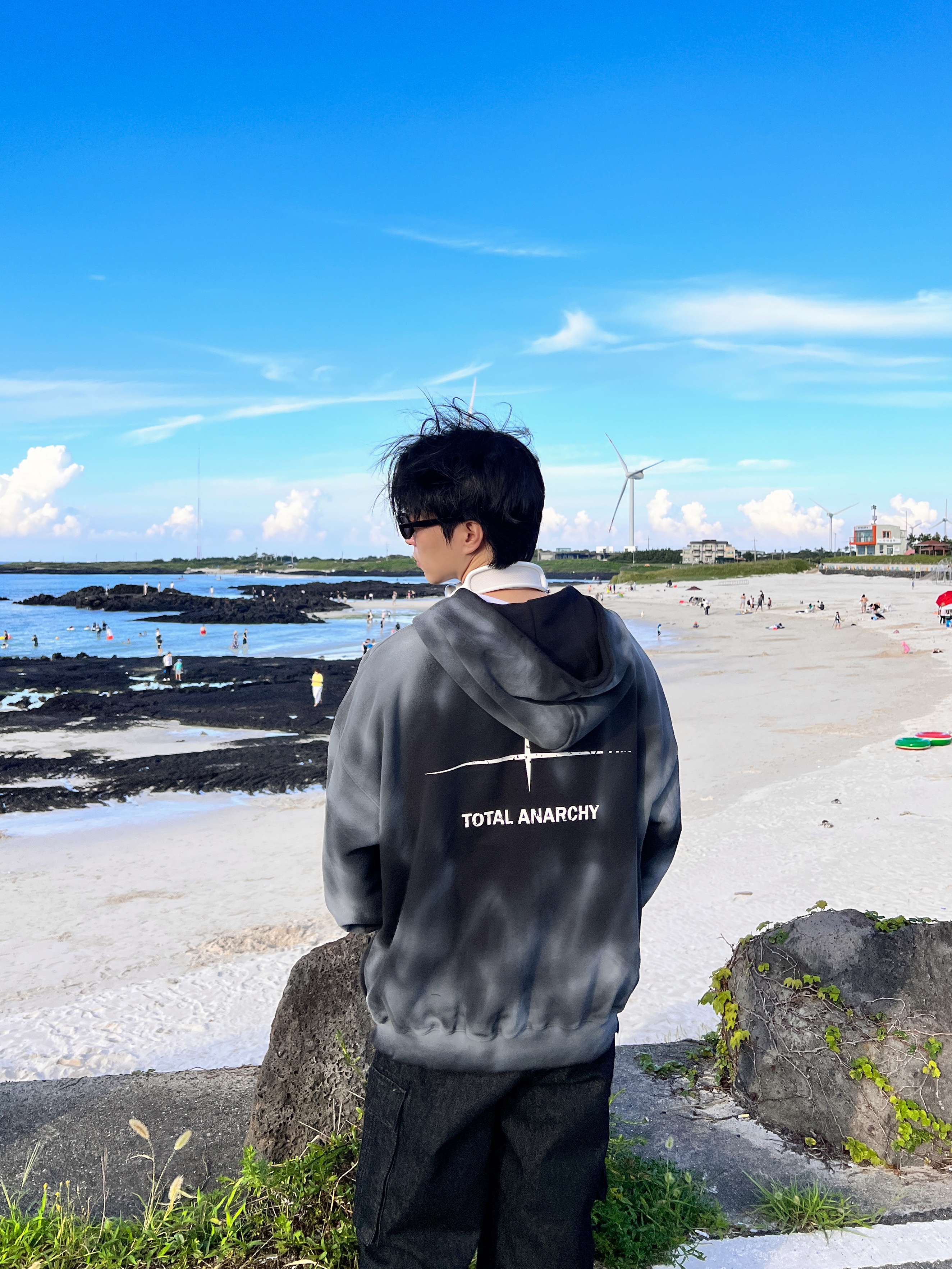 Apple AirPods Max Lightning Silver (Korean Ver.), Asics Jog 100 S Steel Grey - 2E Wide 착용 스타일 - 3
