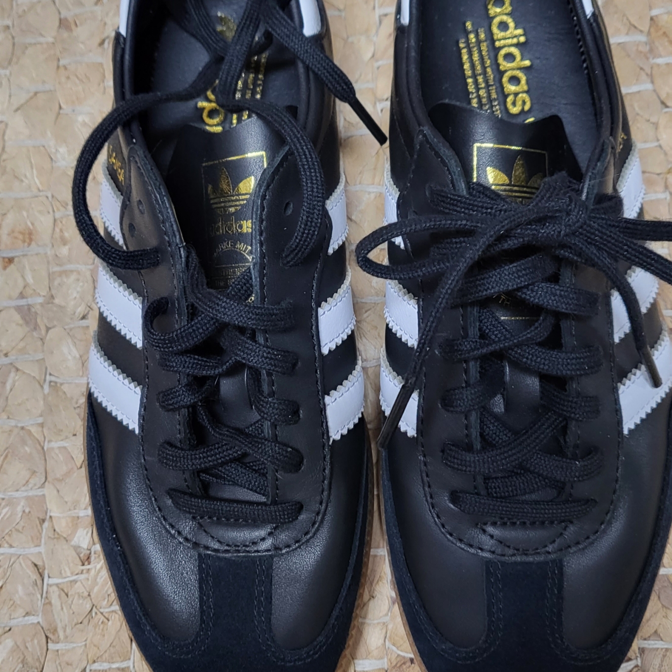 Adidas Samba Decon Core Black 착용 스타일
