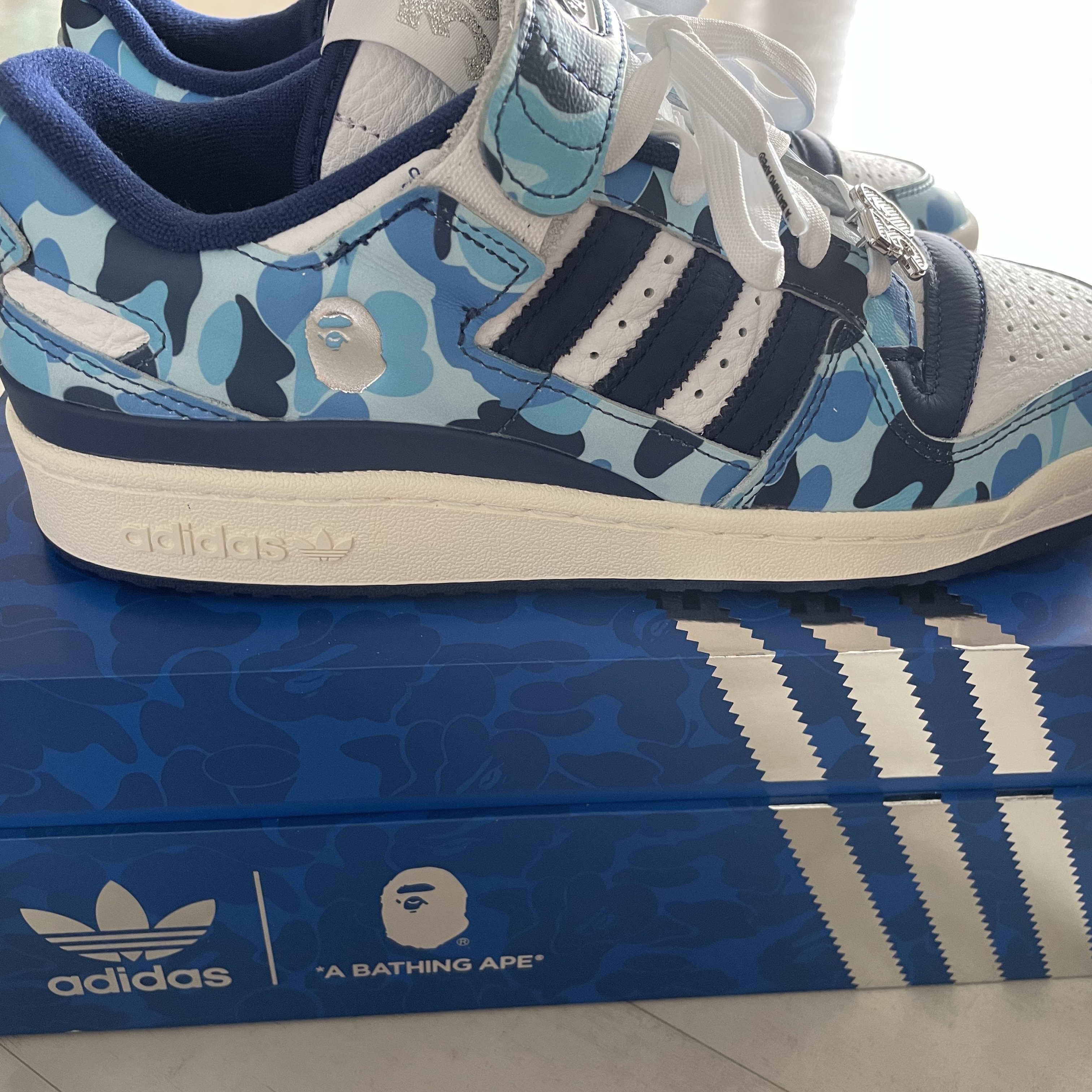 Adidas x BAPE Forum 84 Low Blue Camo 착용 스타일