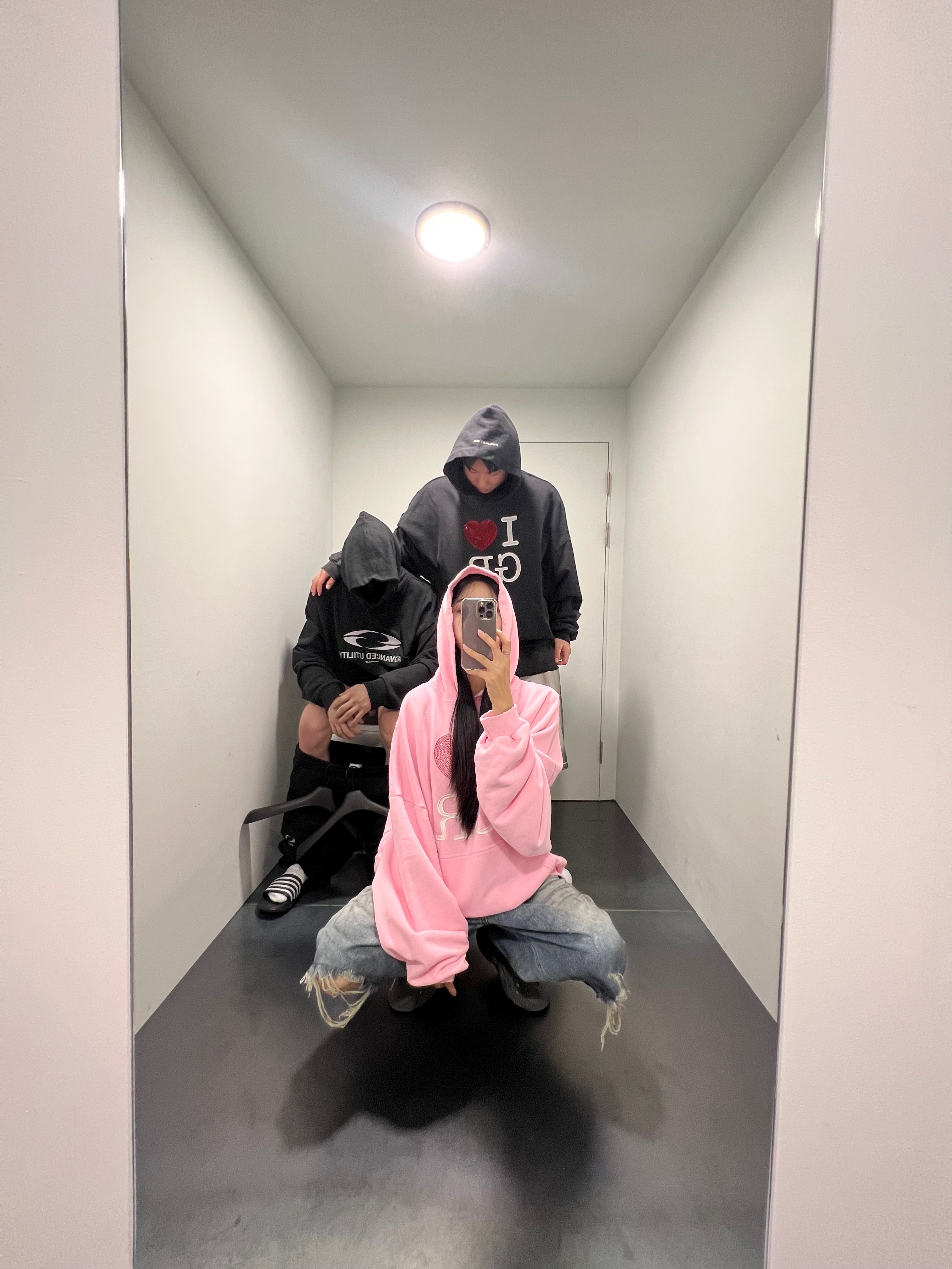 Project G/R I Love GR Cap Black - Haus of GR Exclusive, Project G/R I Love GR Hoodie Black - Haus of GR Exclusive 착용 스타일 - 3