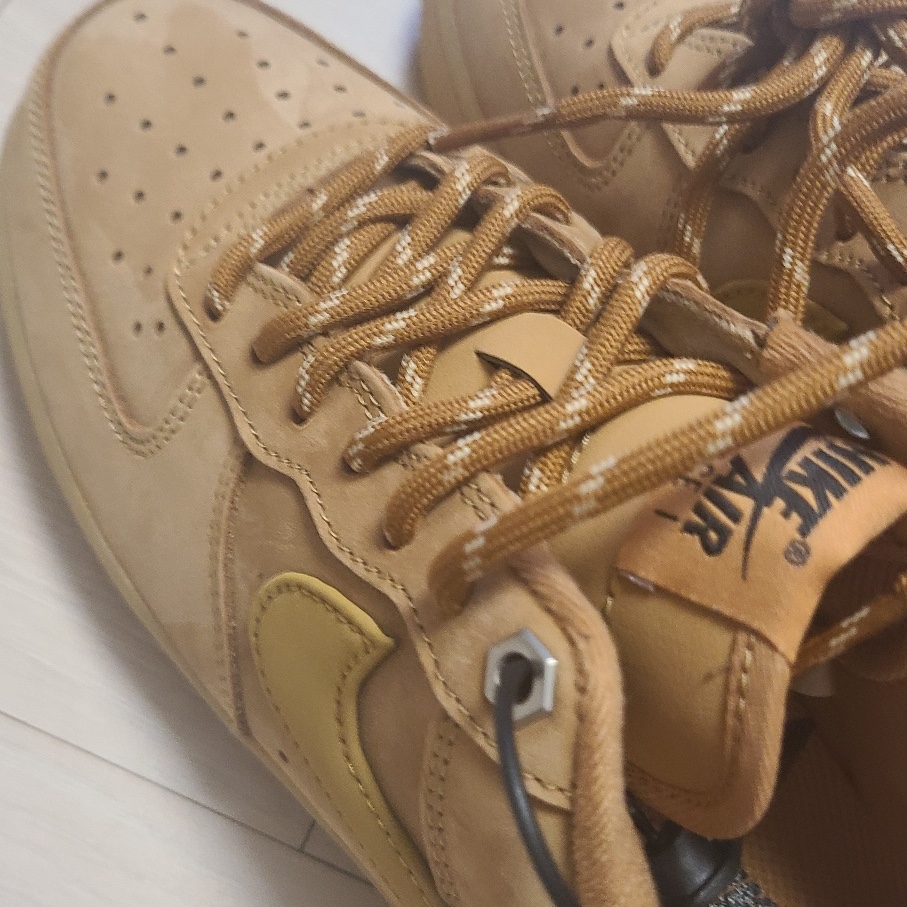 Nike Air Force 1 '07 WB Flax 착용 스타일