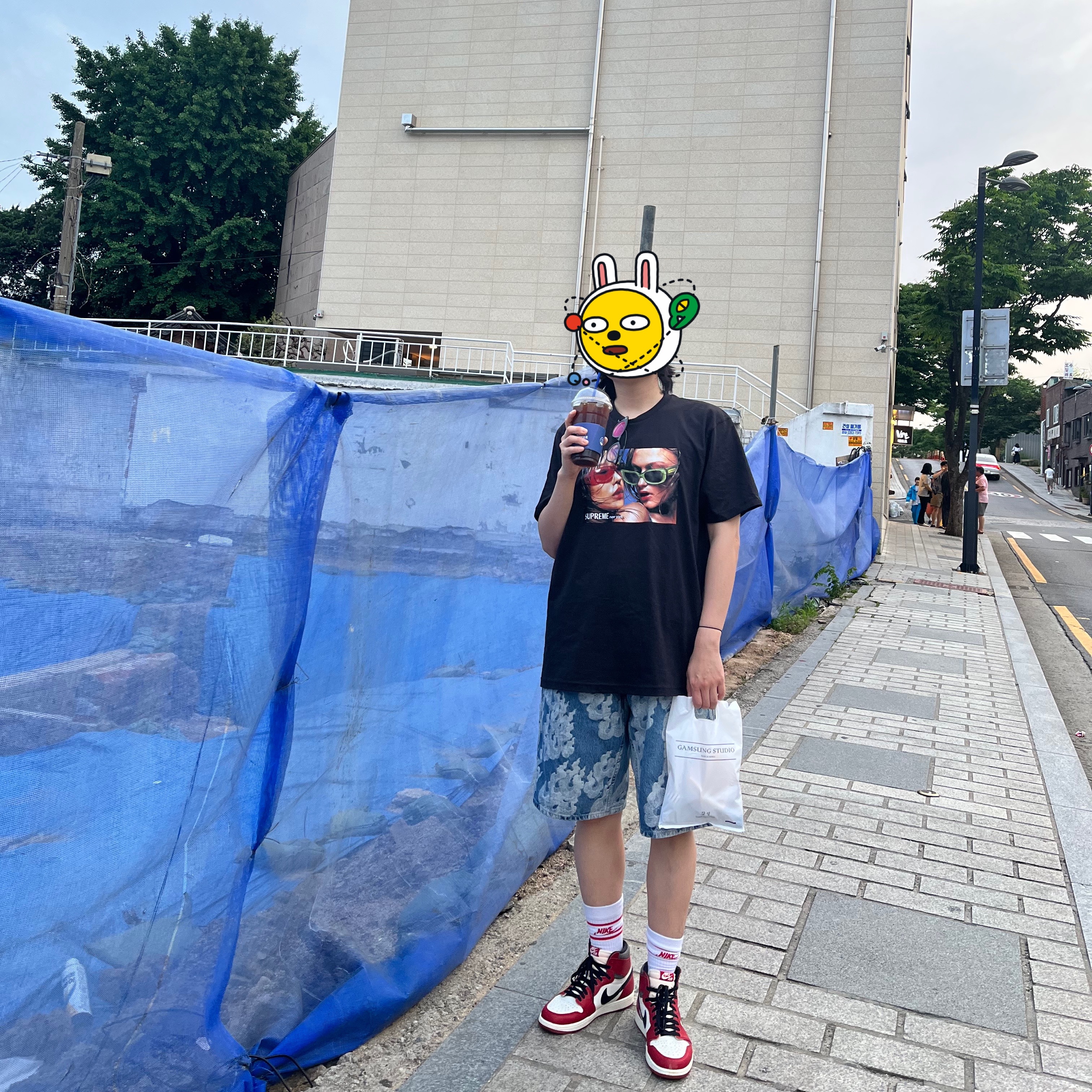 Supreme Eyewear T-Shirt Black - 23SS, Supreme Flames Jacquard Baggy Denim Shorts Washed Indigo - 23SS 착용 스타일