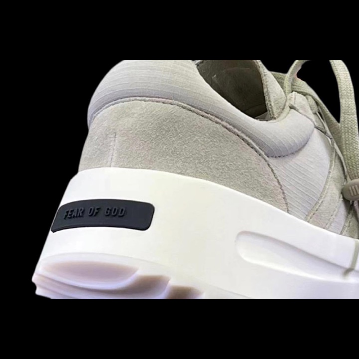 Adidas Retropy E5 Orbit Green Crystal White, Adidas x Fear of God Athletics Los Angeles Clay 착용 스타일 - 4