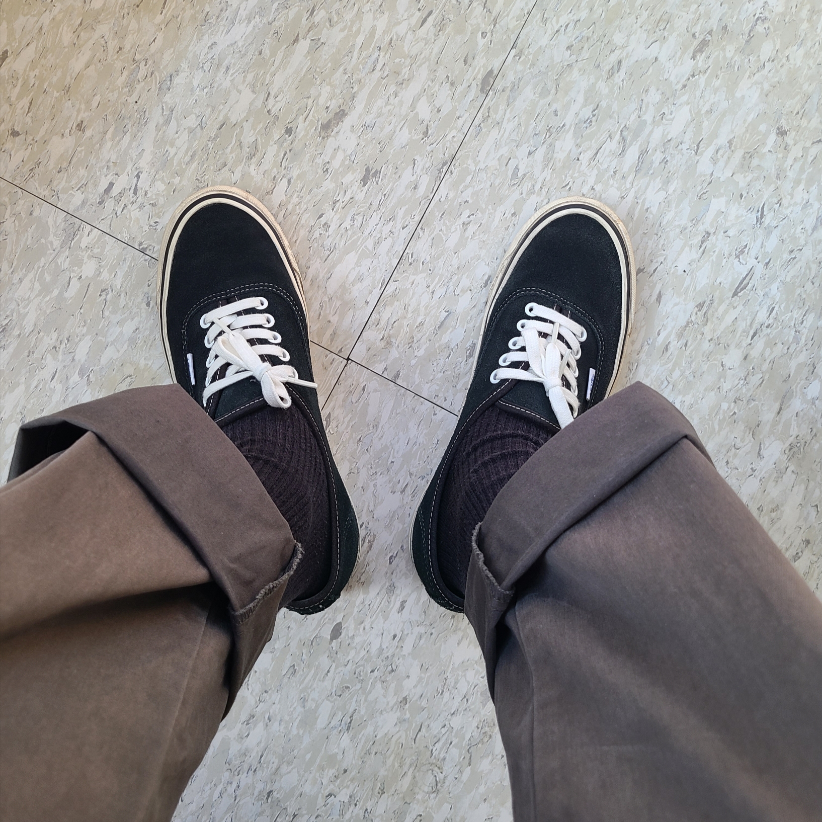 Vans Authentic 44 DX Anaheim Factory Black 착용 스타일 - 3