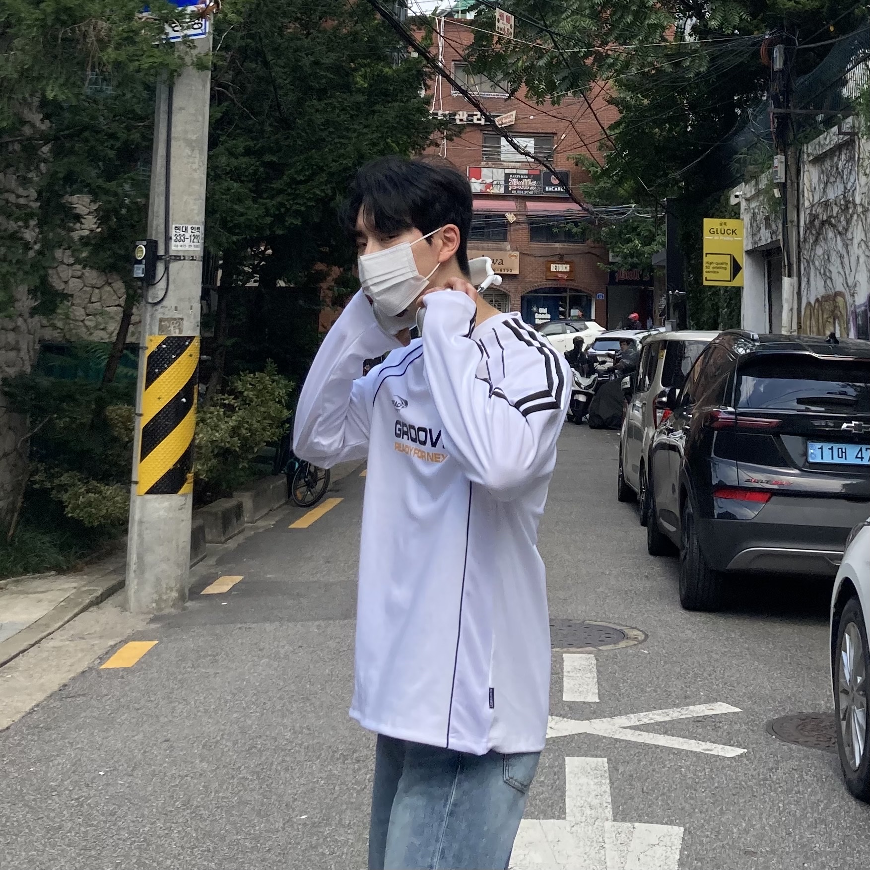 Apple AirPods Max Lightning Silver (Korean Ver.), Nike Air Force 1 '07 Low White 착용 스타일 - 5