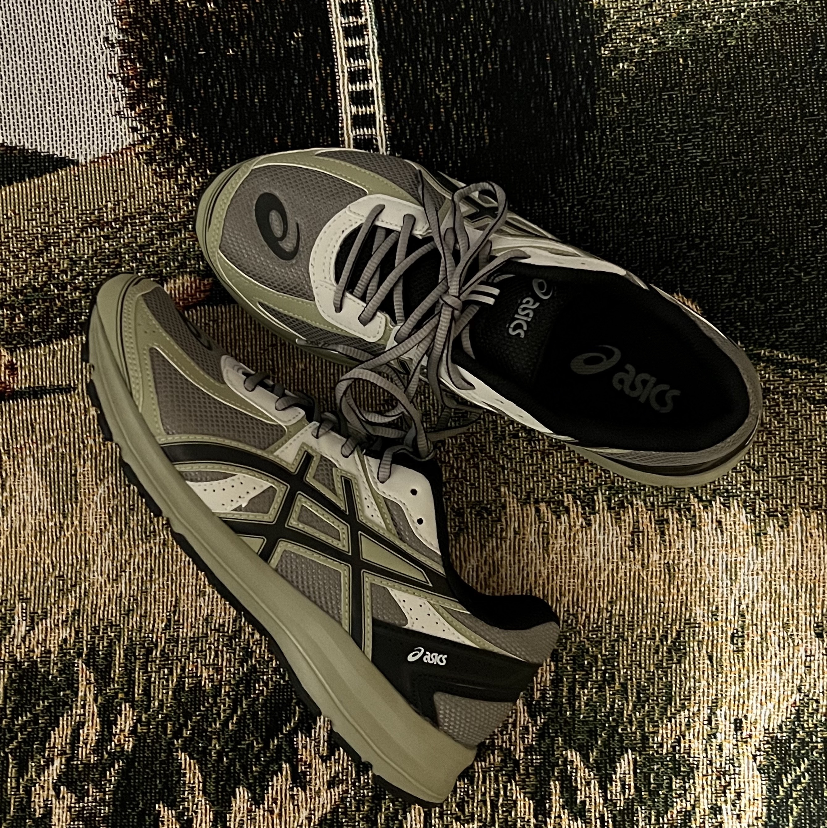 Asics Jog 100 S Sheet Rock - 2E Wide 착용 스타일