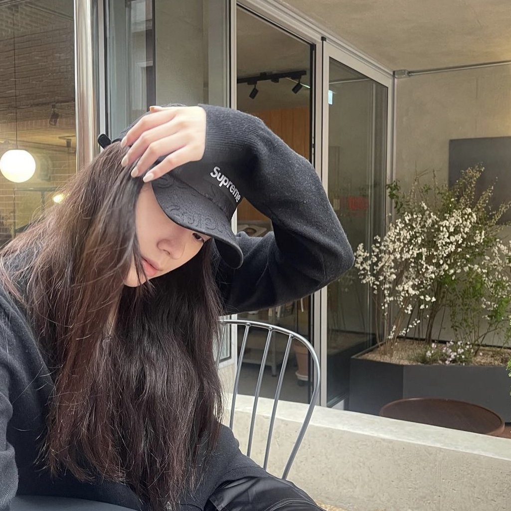 Supreme Lasered Twill Camp Cap Black - 23SS 착용 스타일