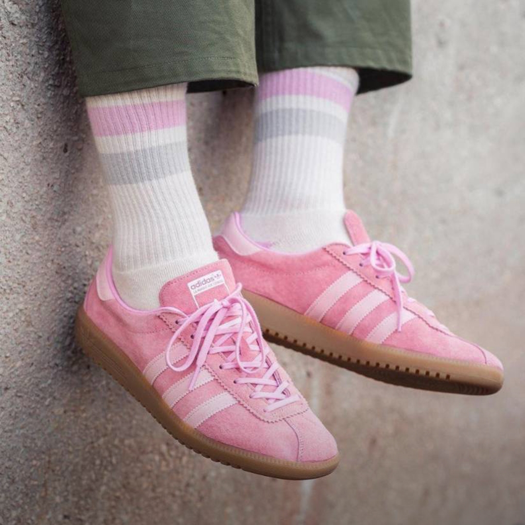 Adidas Bermuda Glow Pink 착용 스타일 - 2