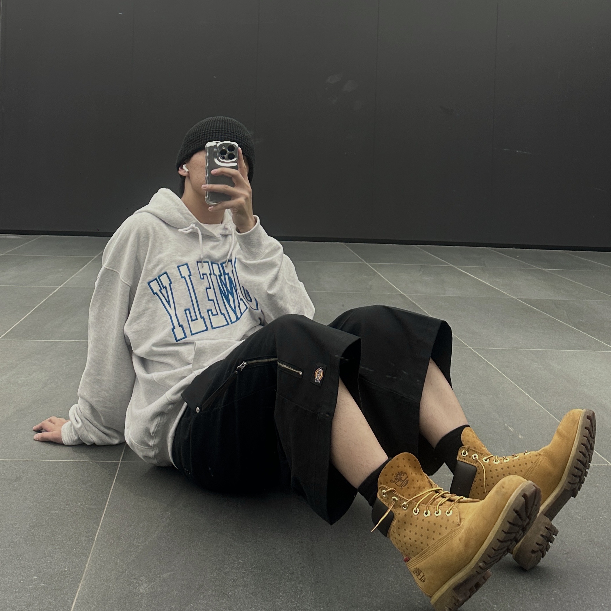 Timberland x Comme des Garcons Shirt x Supreme 6 Inch Boot Wheat - Medium, Human Made Military Card Case Black 착용 스타일 - 4