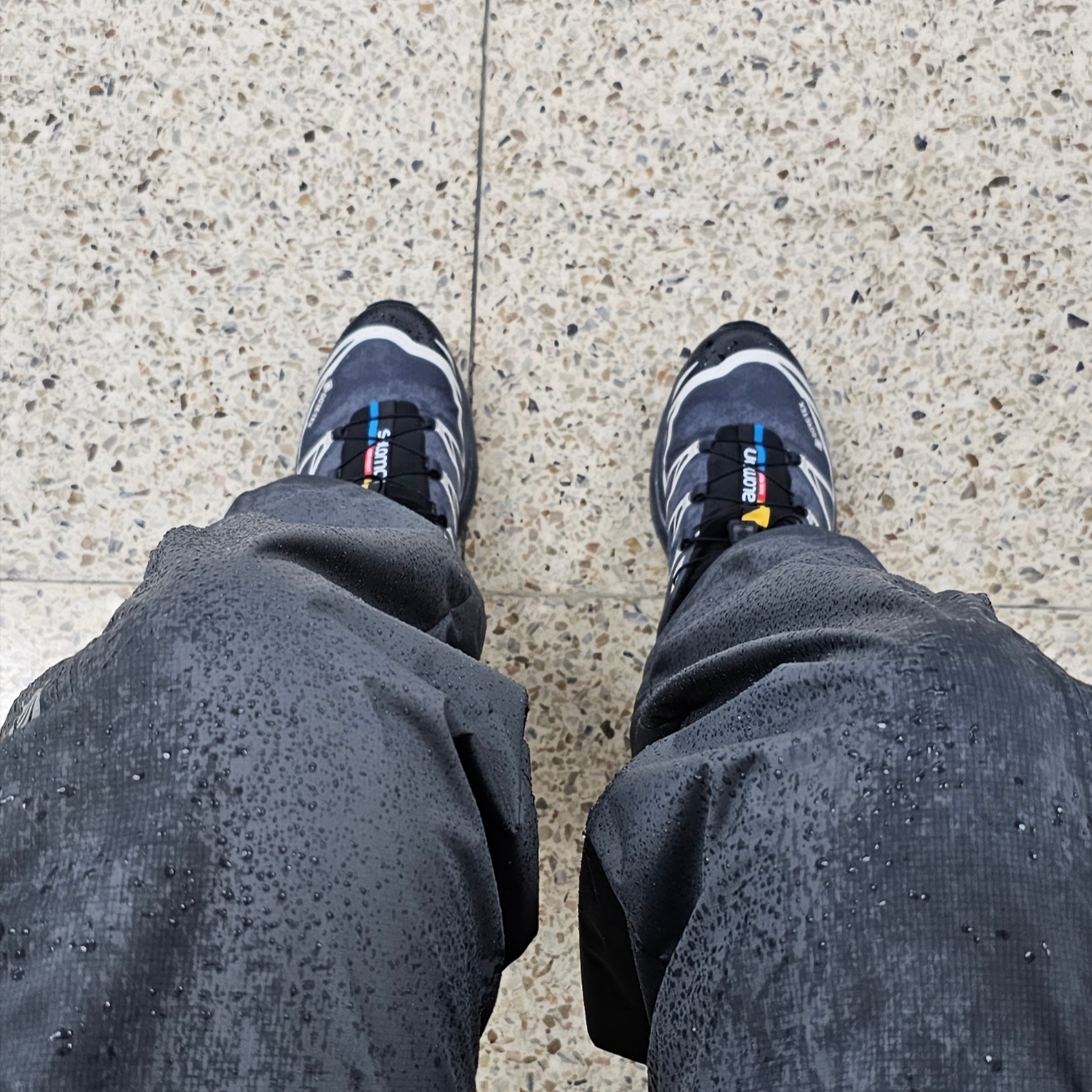 Salomon XT-6 Gore-Tex Black Ebony 착용 스타일