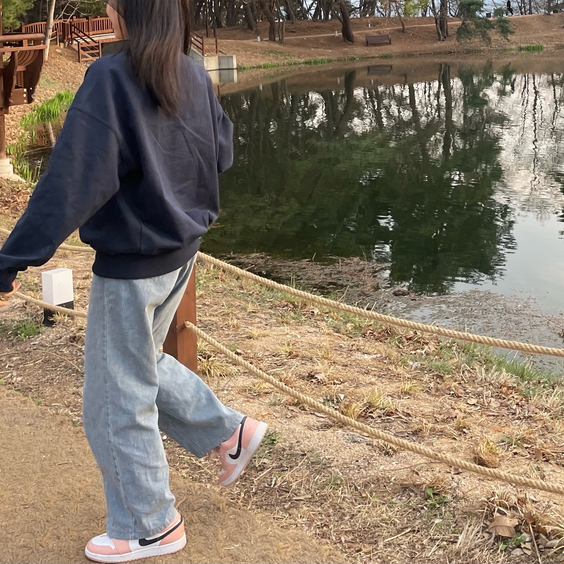 (GS) Jordan 1 Low Light Arctic Pink 착용 스타일