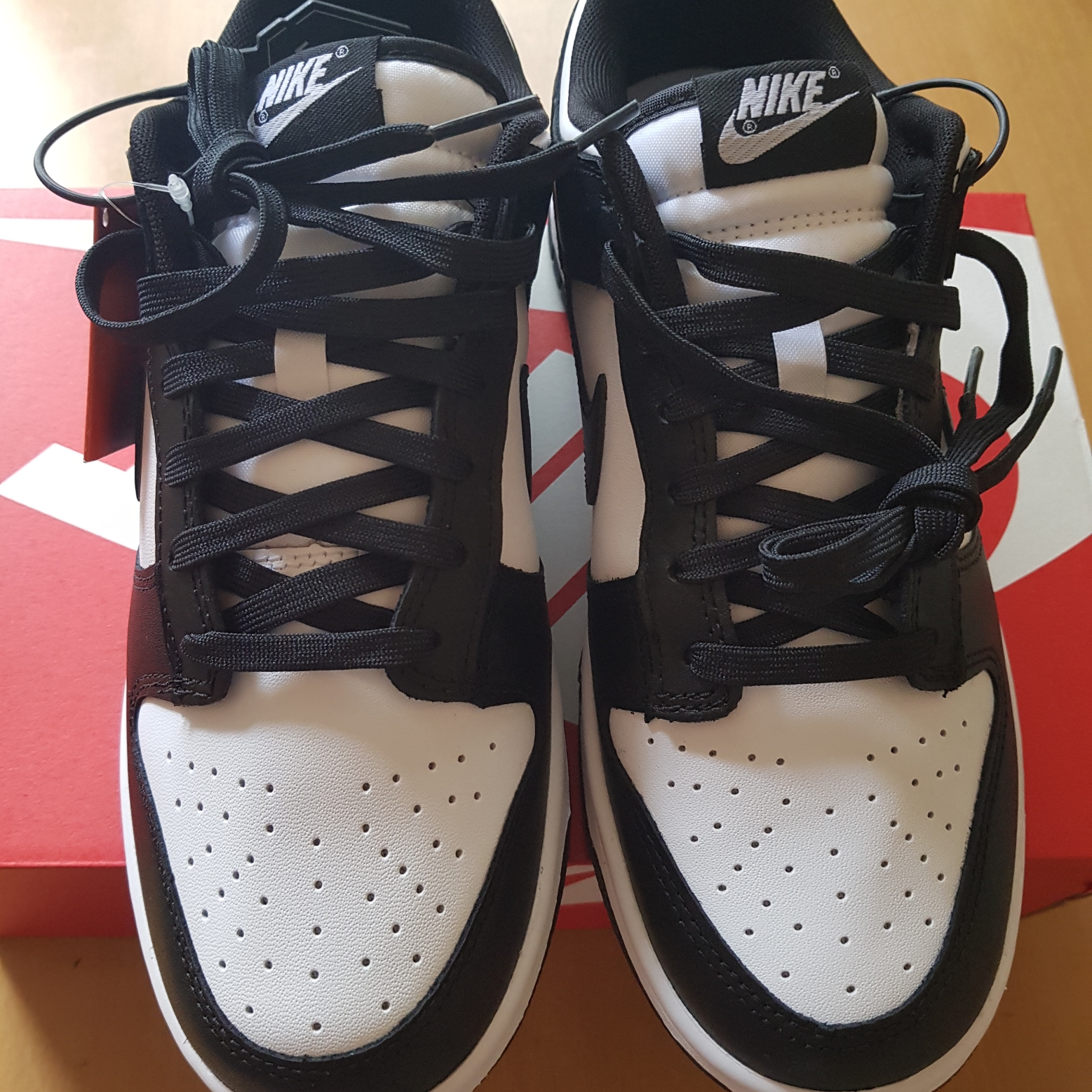 Nike Dunk Low Retro Black 착용 스타일 - 1
