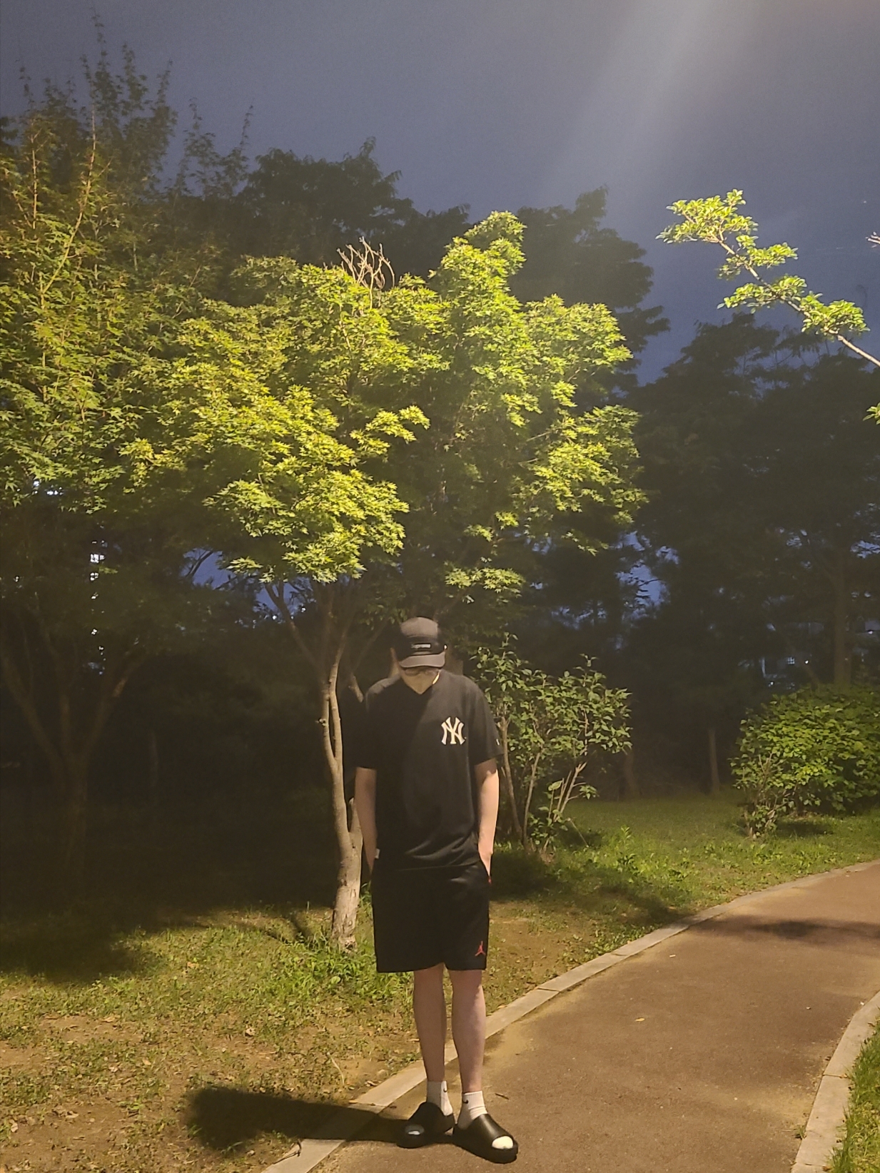 Supreme Mesh Cordura Camp Cap Black - 23SS, Nike Calm Slide Black 착용 스타일 - 1