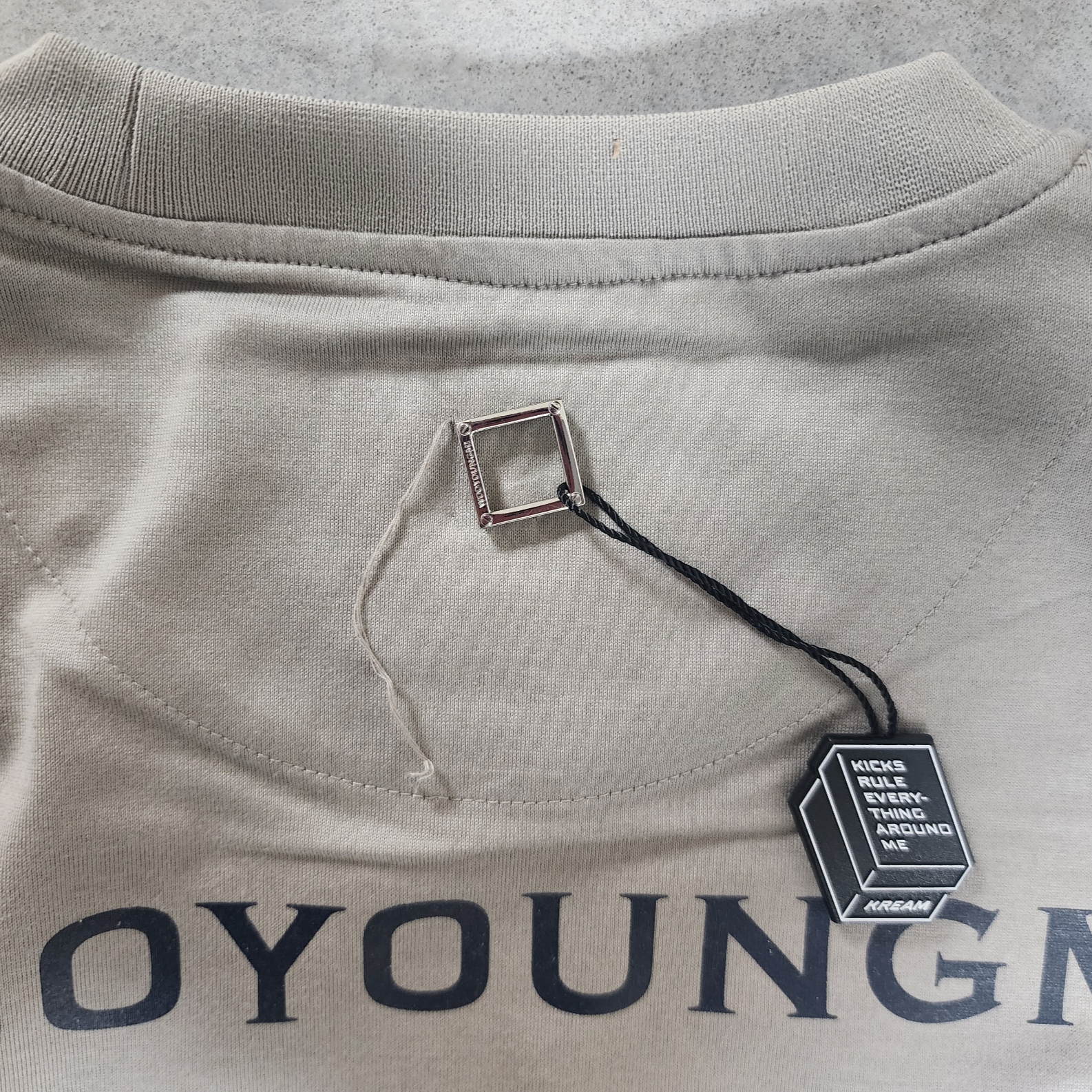 Wooyoungmi Cotton Back Logo T-Shirt Grey - 23SS 착용 스타일 - 2