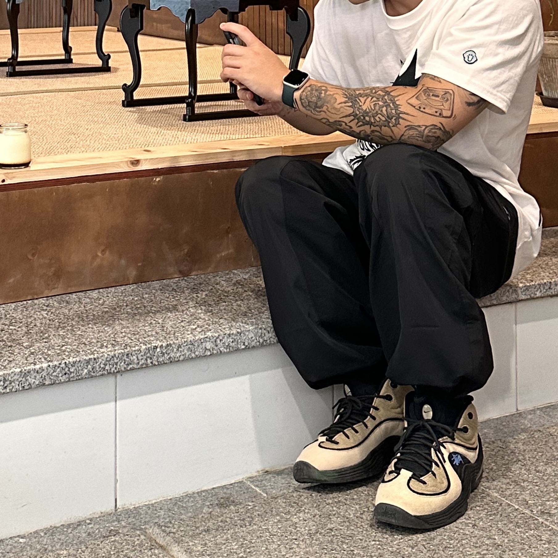 Nike x Stussy Air Penny II Rattan and Limestone 착용 스타일 - 2